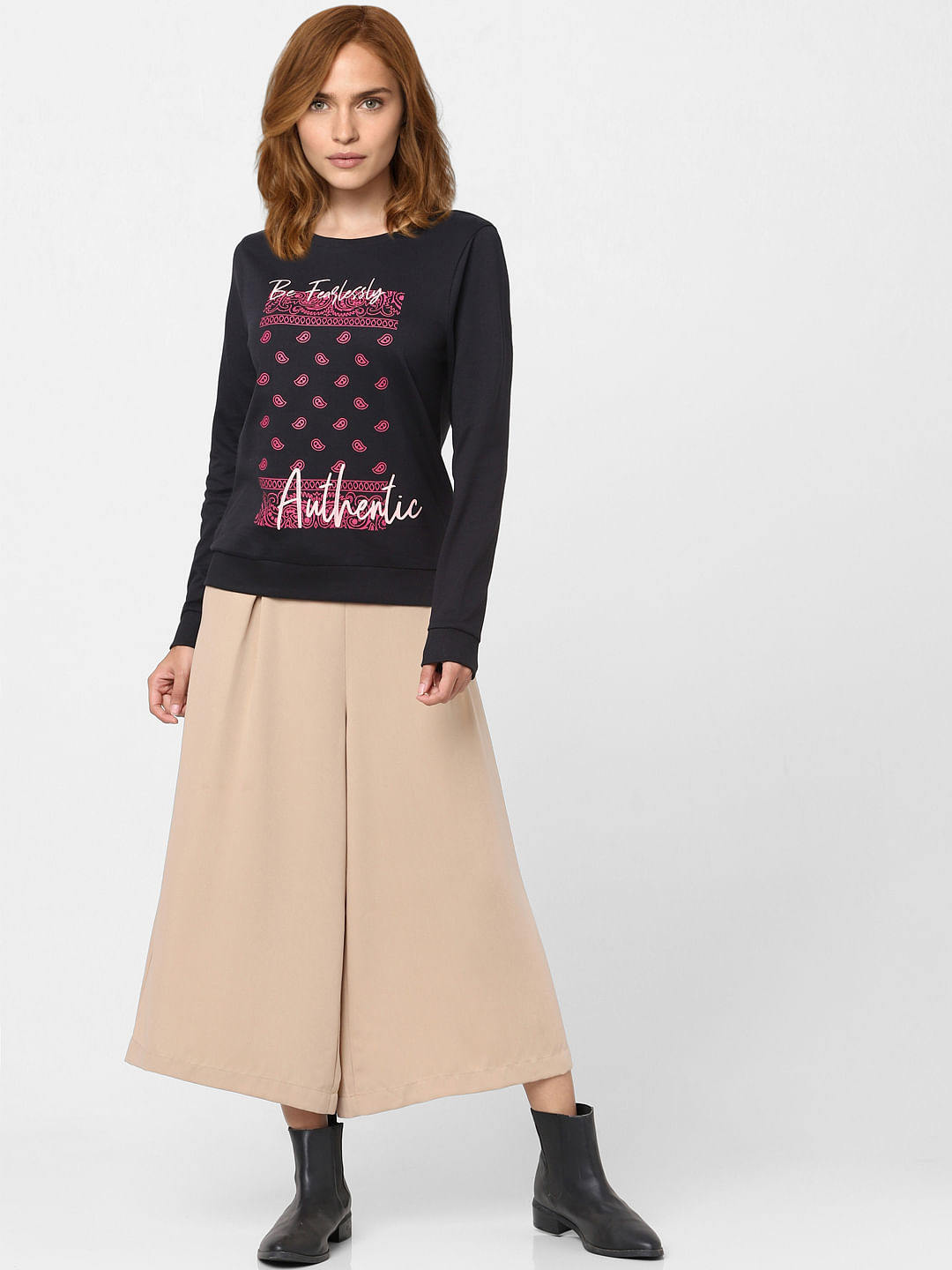 Black Graphic Print Sweatshirt