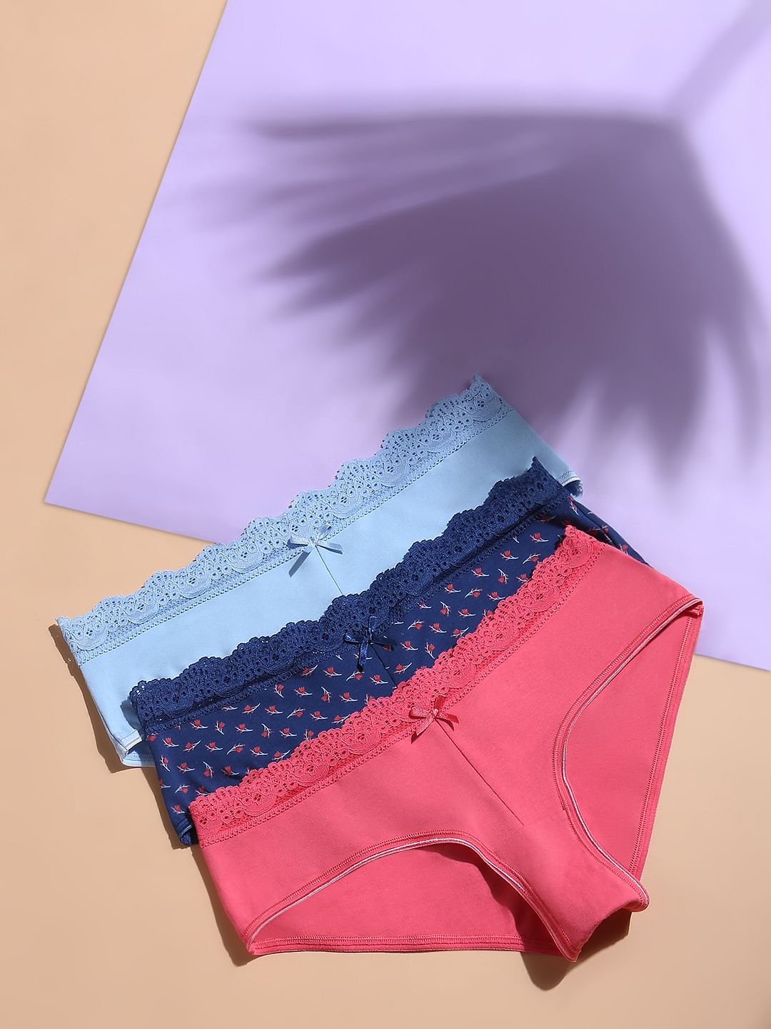 Intimates Pace Of 3 Lace Midi Briefs