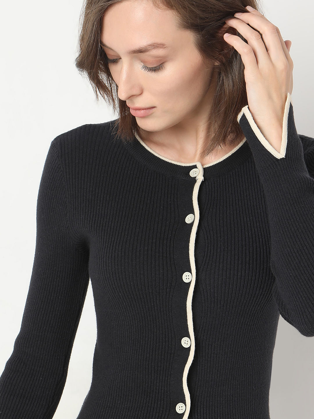Black O-Neck Buttoned Cardigan