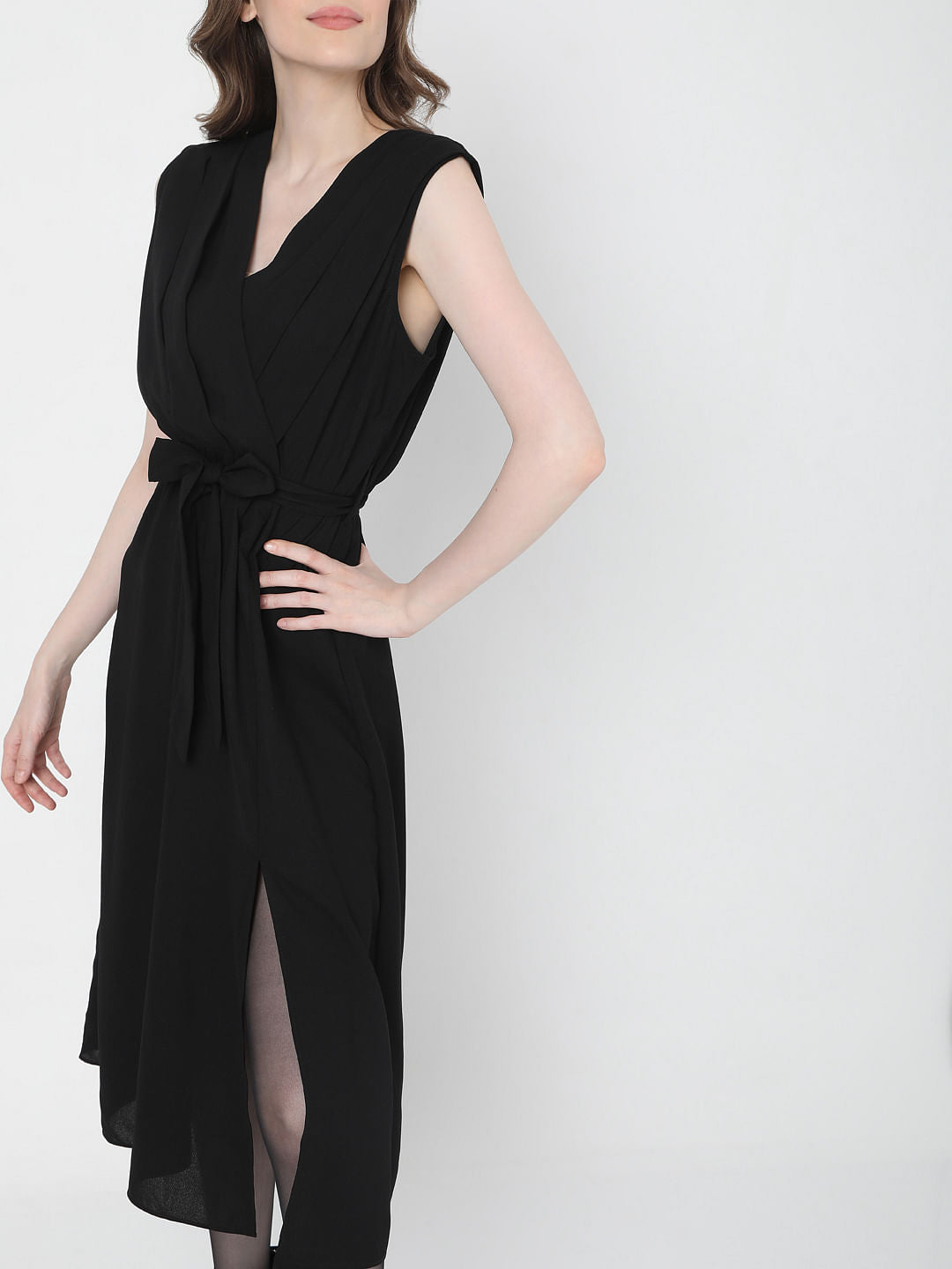 Black Sleeveless Midi Dress