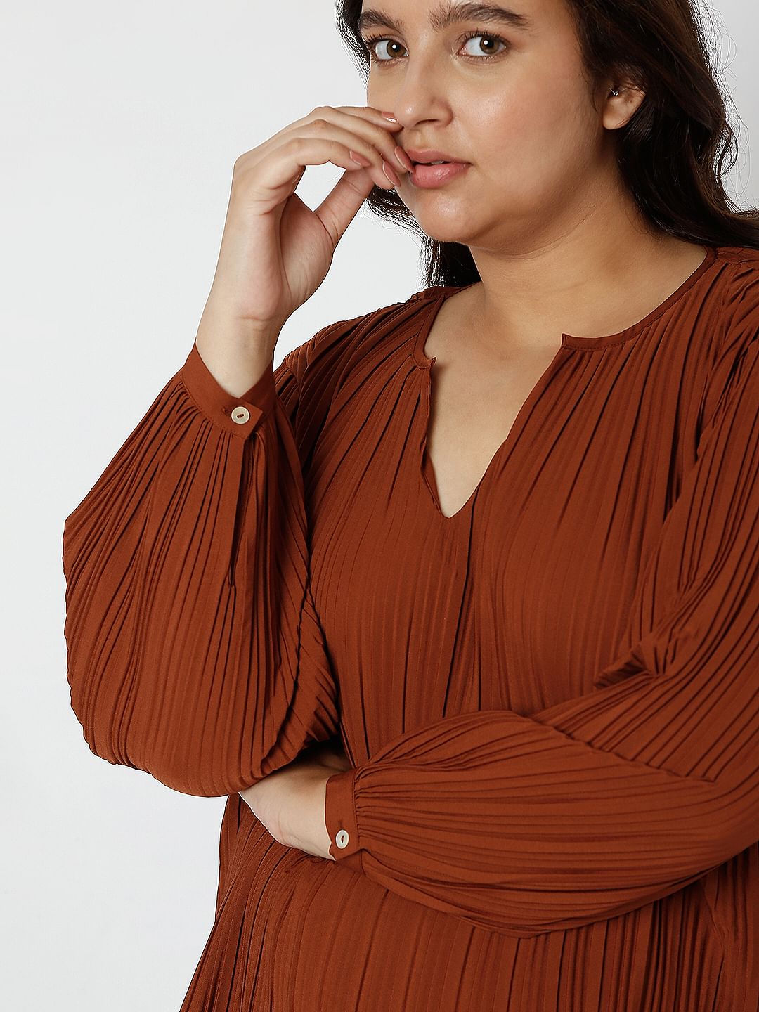 Curve Brown Pleated Top