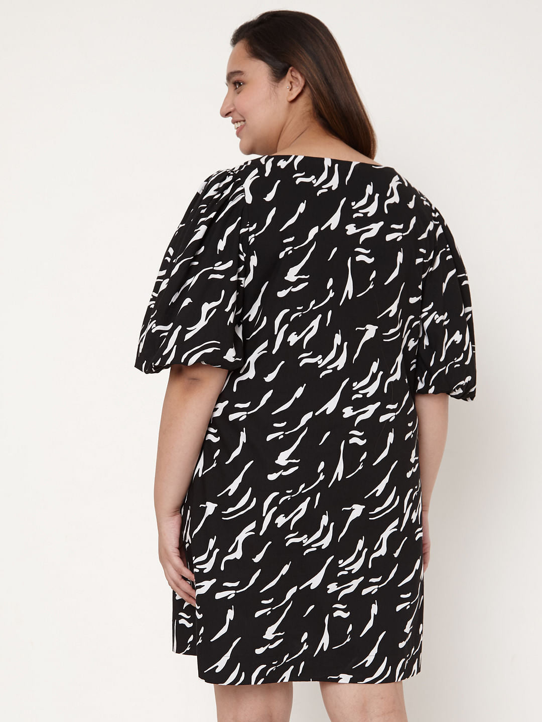 Curve Black Abstract Print Puff Sleeves Shift Dress