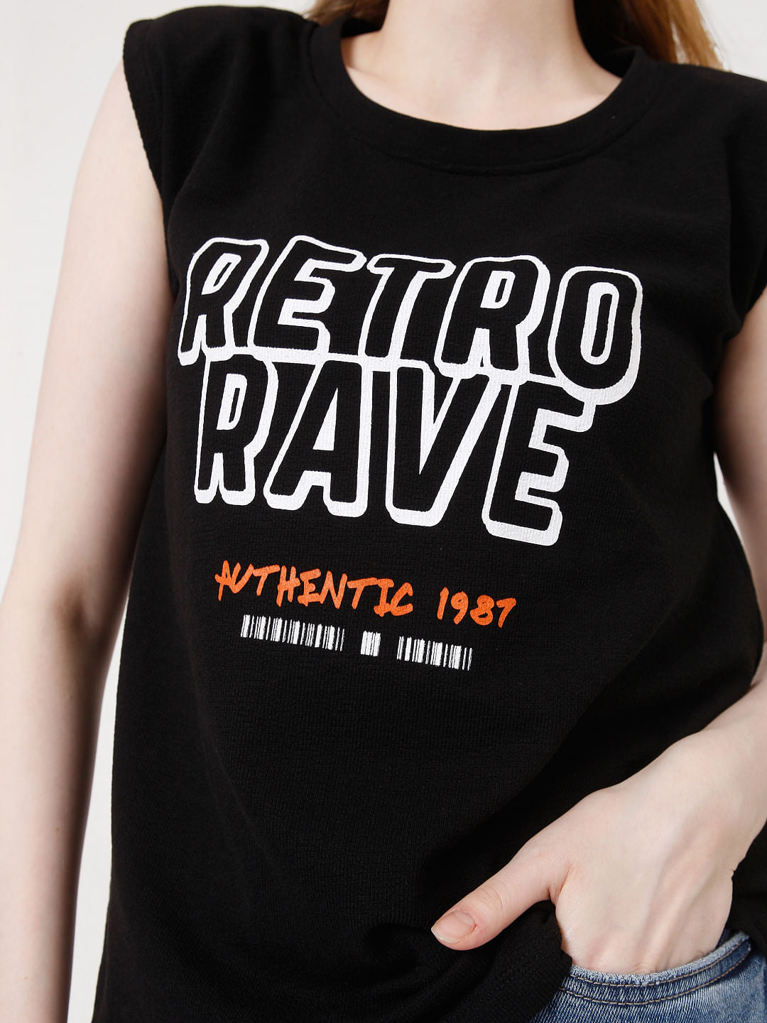 Black Sleeveless Text Print T-Shirt