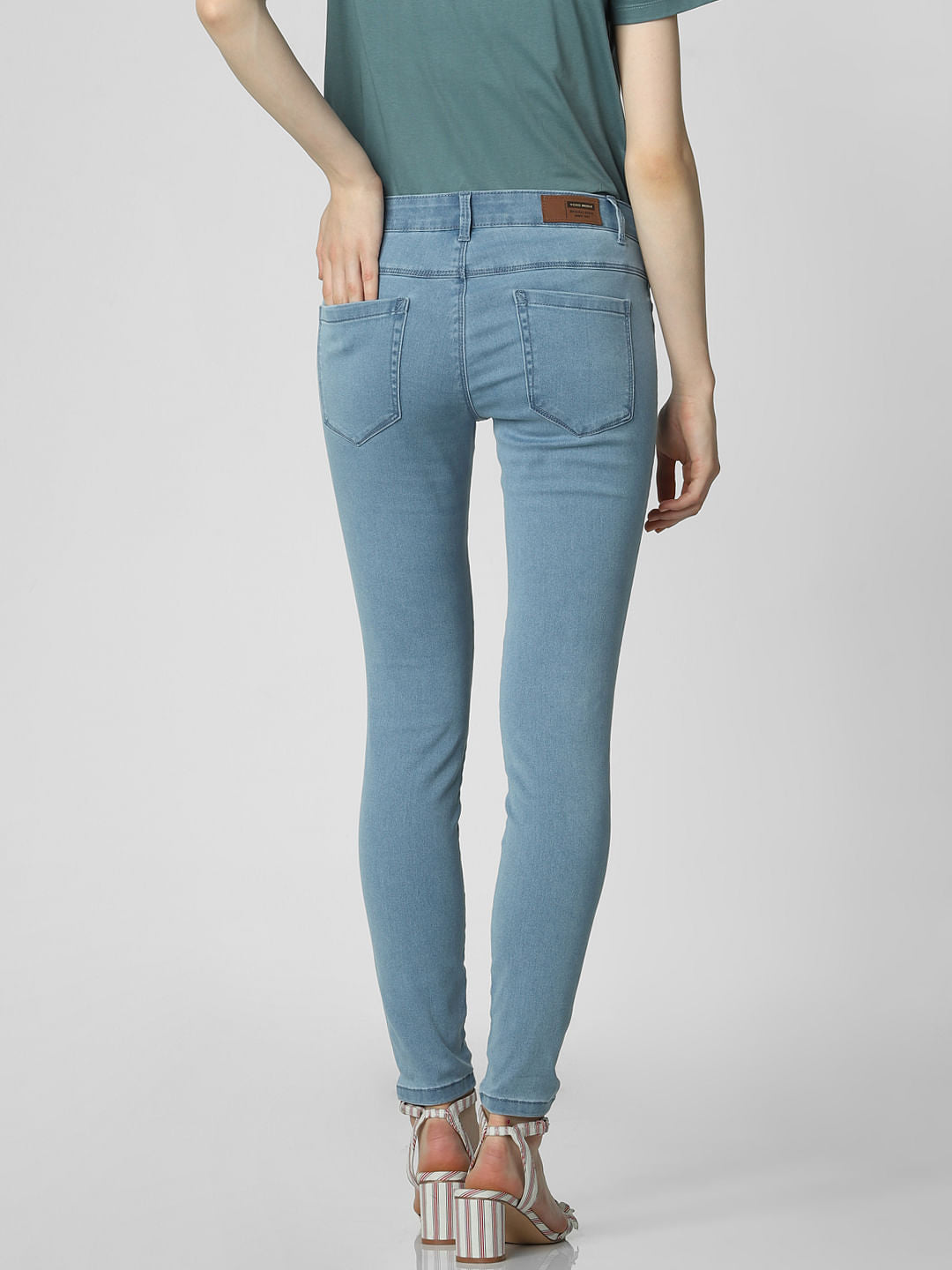 Blue Mid Rise Ankle Length Skinny Fit Jeggings