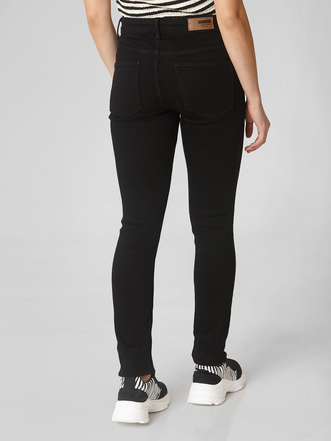 Black Mid Rise Knee Slit Skinny Fit Jeans