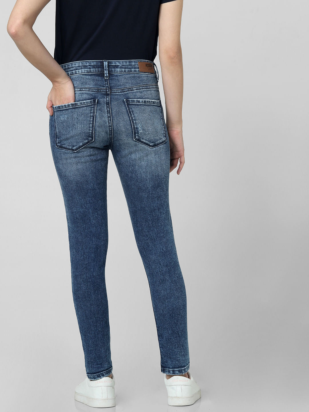 Blue Mid Rise Knee Ripped Skinny Fit Jeans