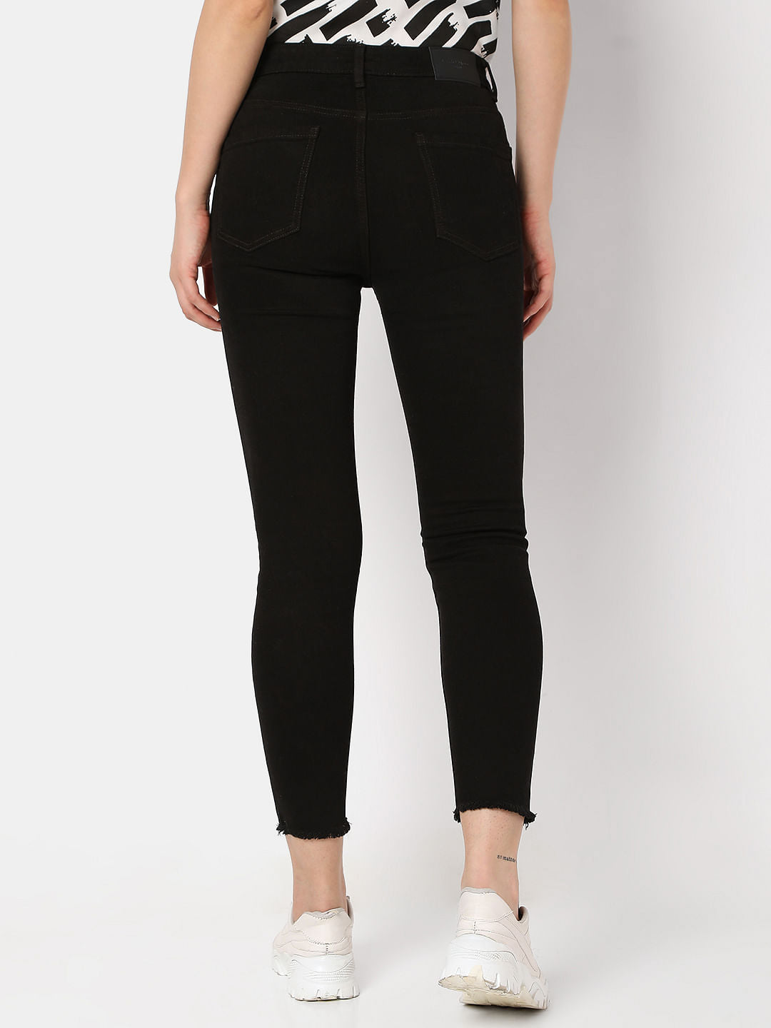 Black High Rise Buttoned Wendy Skinny Jeans