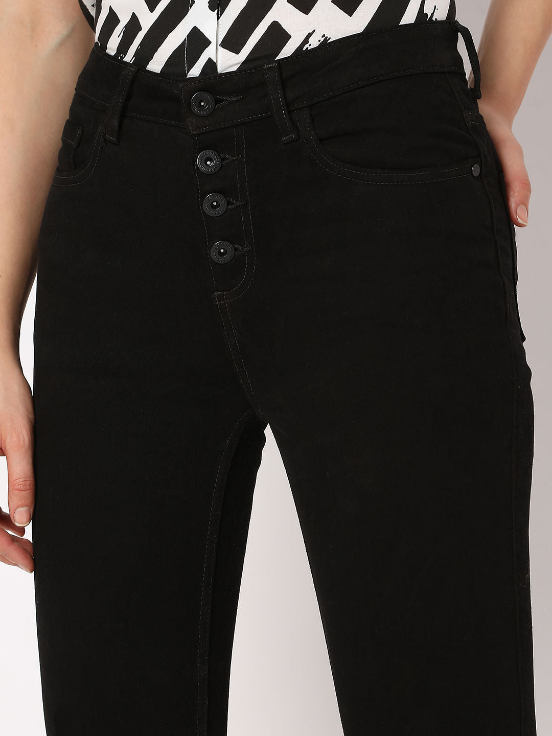 Black High Rise Buttoned Wendy Skinny Jeans