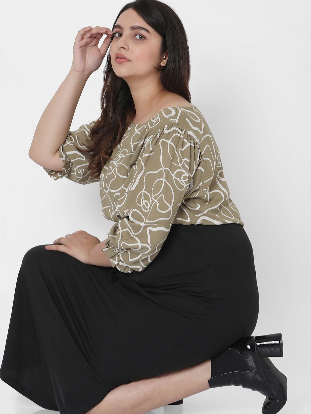 Curve Green Abstract Print Top