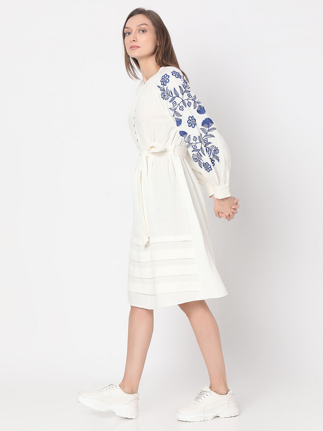 White Contrast Embroidery Dress