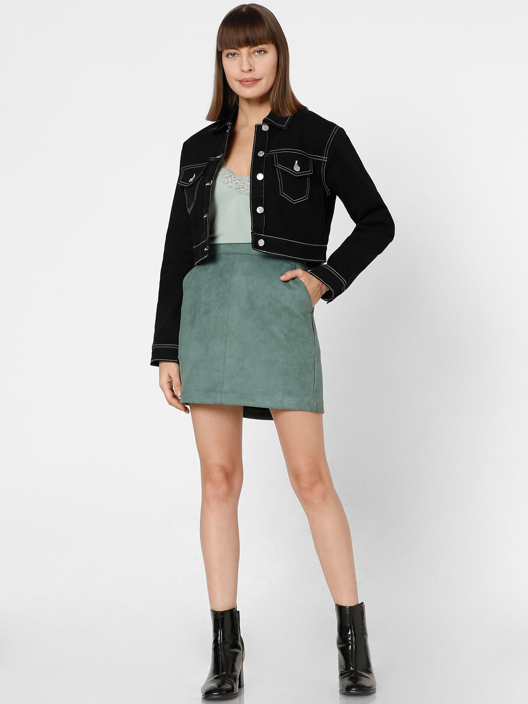 Black Contrast Stitching Cropped Denim Jacket