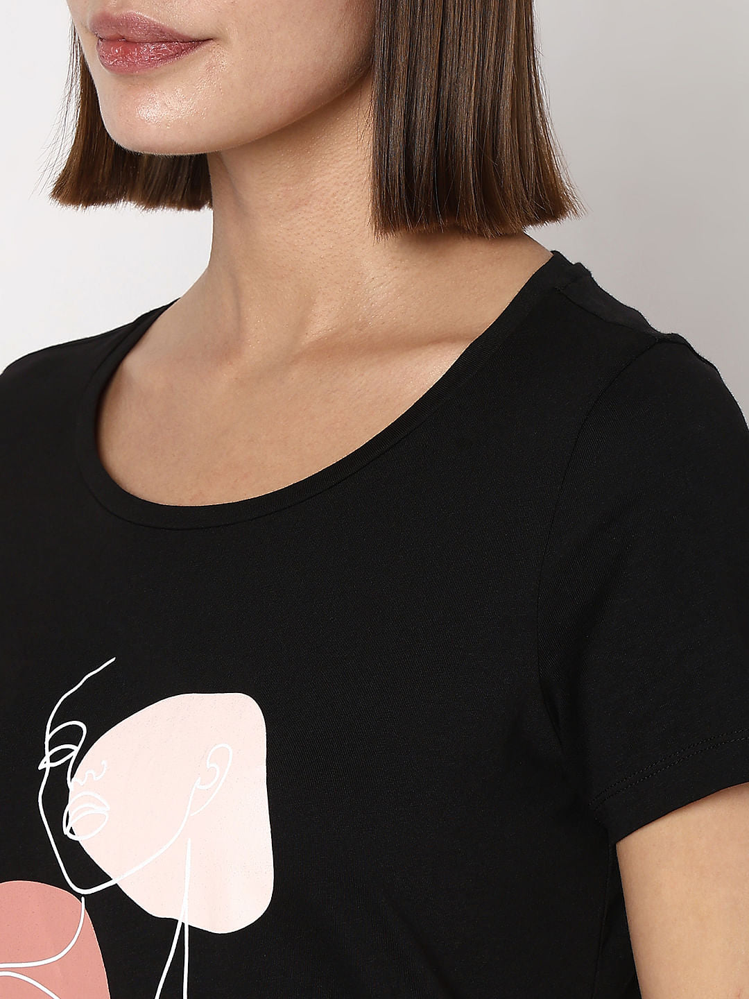 Black Graphic Print T-Shirt