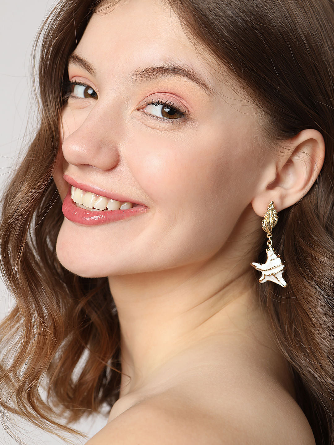 Golden Shell Earrings