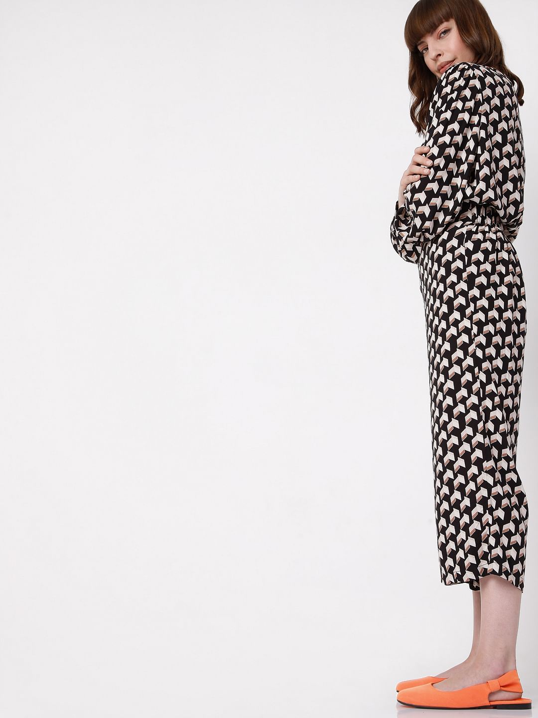 Coral Pointed Toe Slingback Sandals