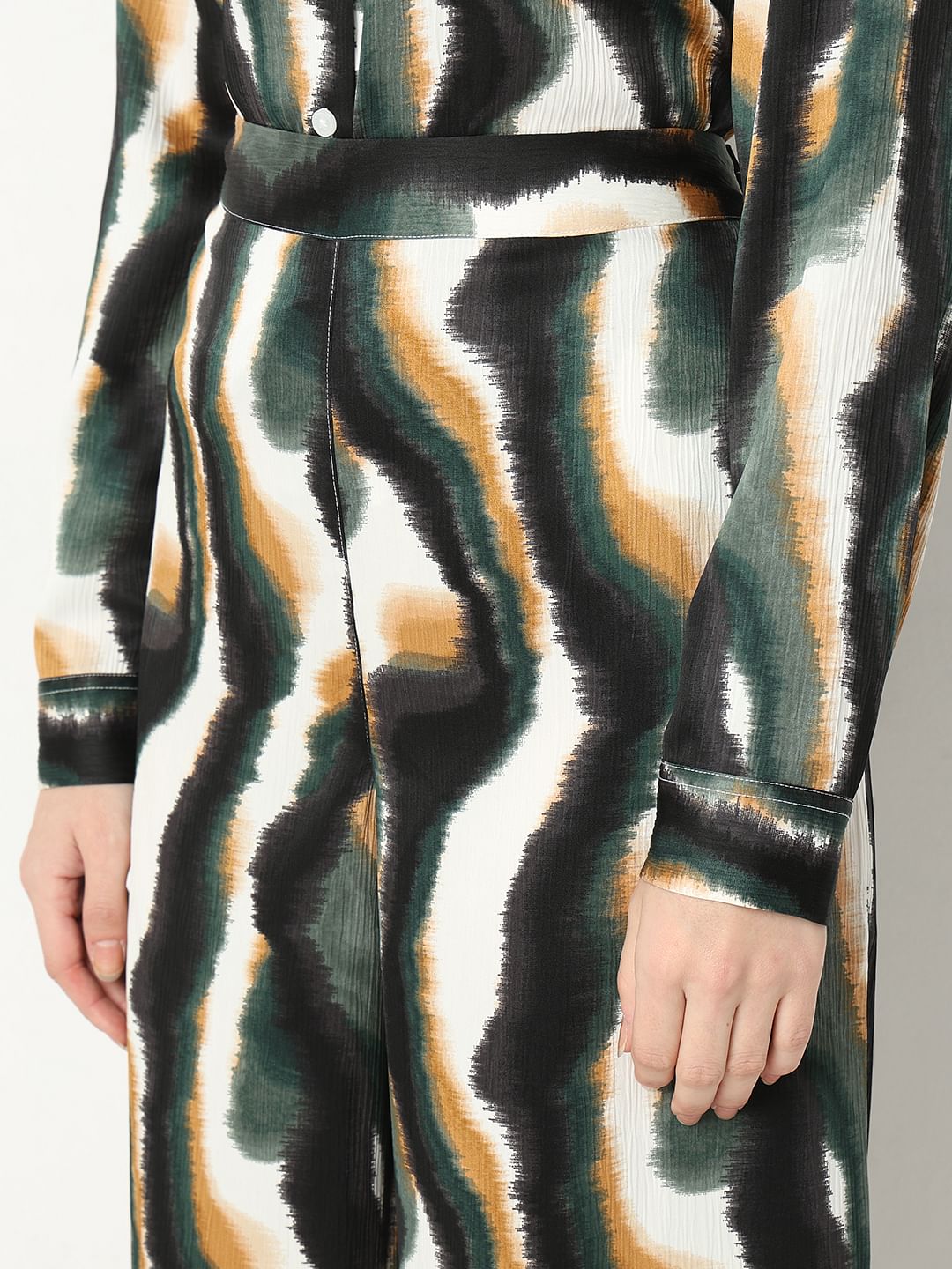 White Mid Rise Printed Pants