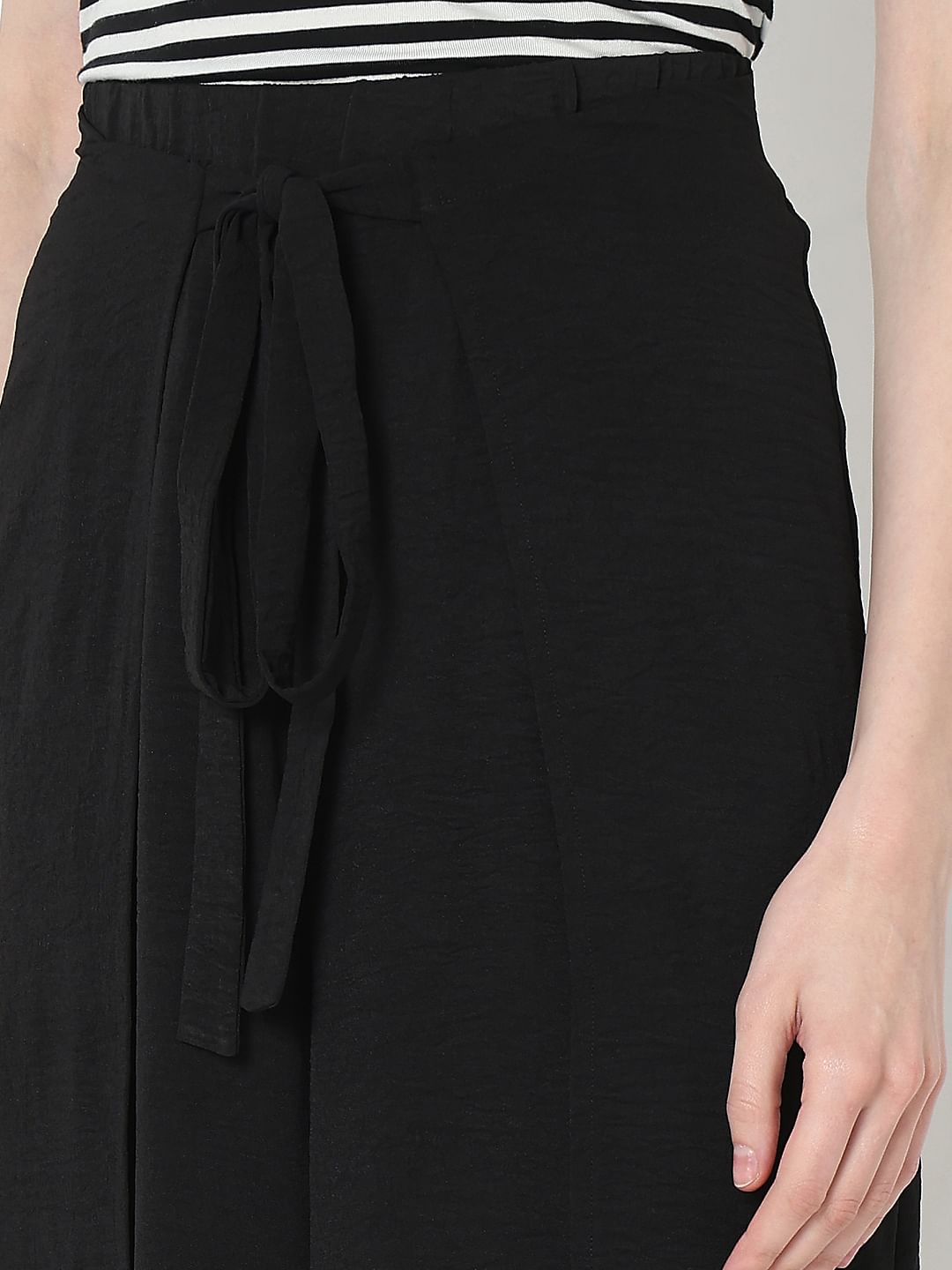 Black High Rise Straight Fit Pants