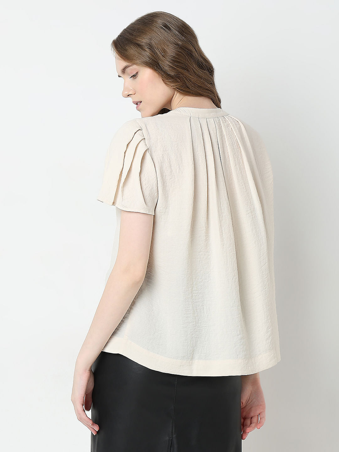 Cream Short Sleeves Top