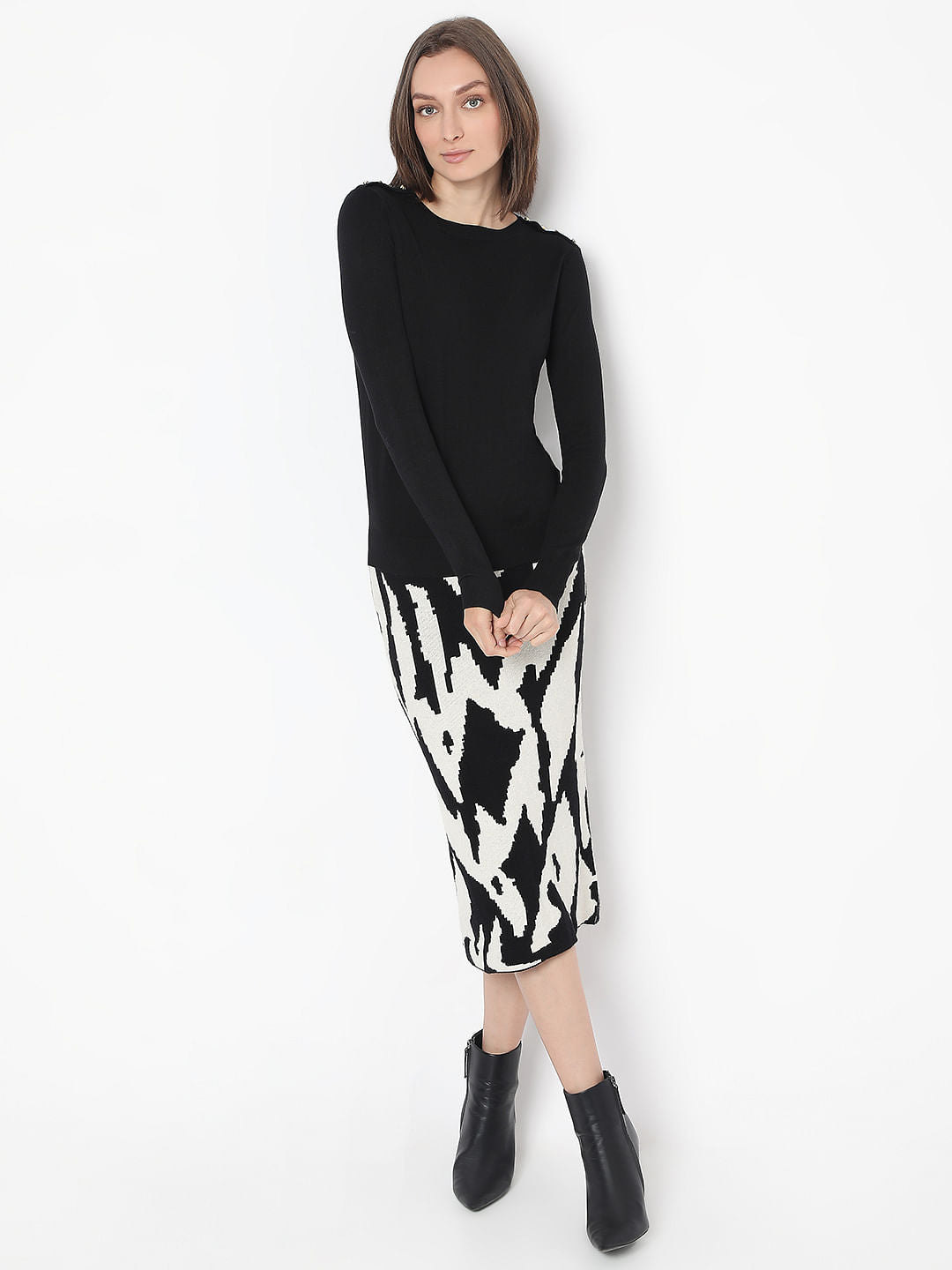 Black Knit Pullover