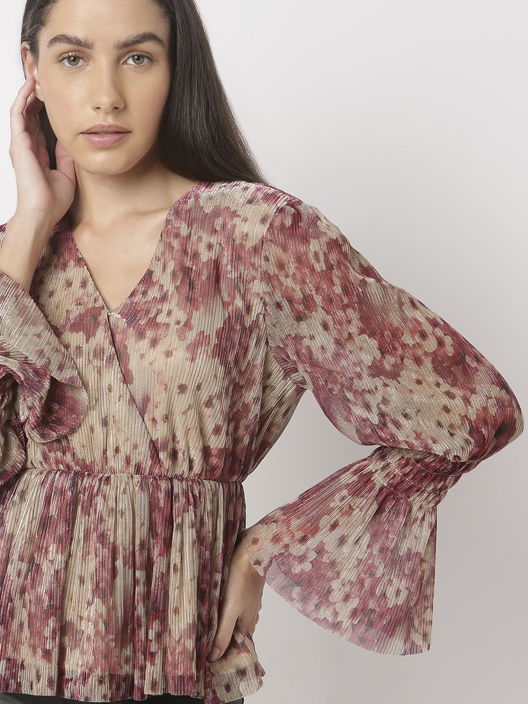 Beige V-Neckprinted Top