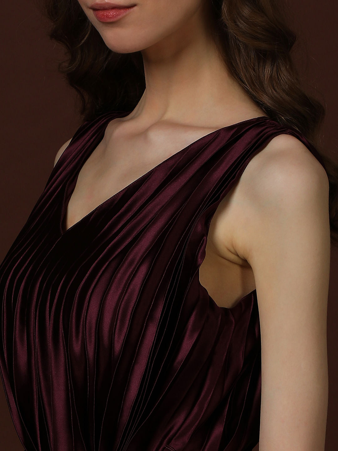 Wine Pleated Sleeveless Dress