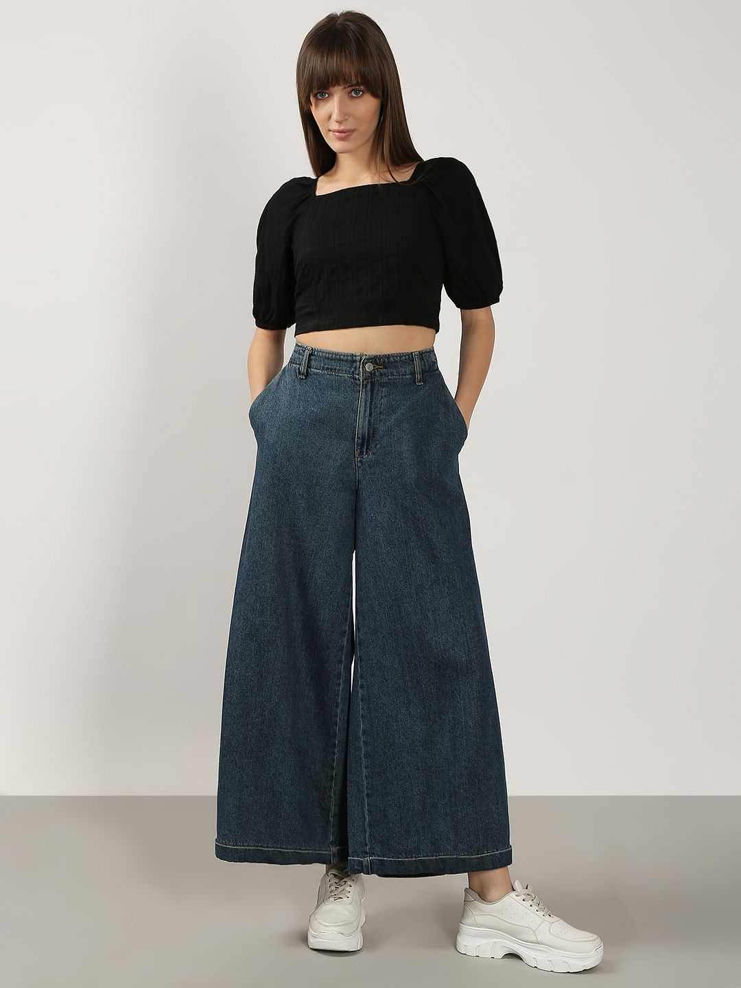 Black Fitted Crop Top