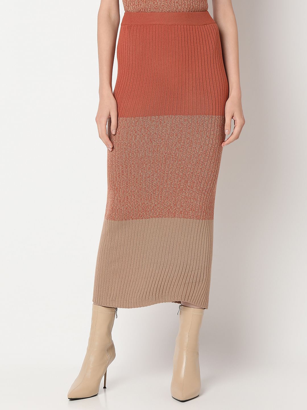 Beige Colourblocked Knitted Co-Ord Set Skirt