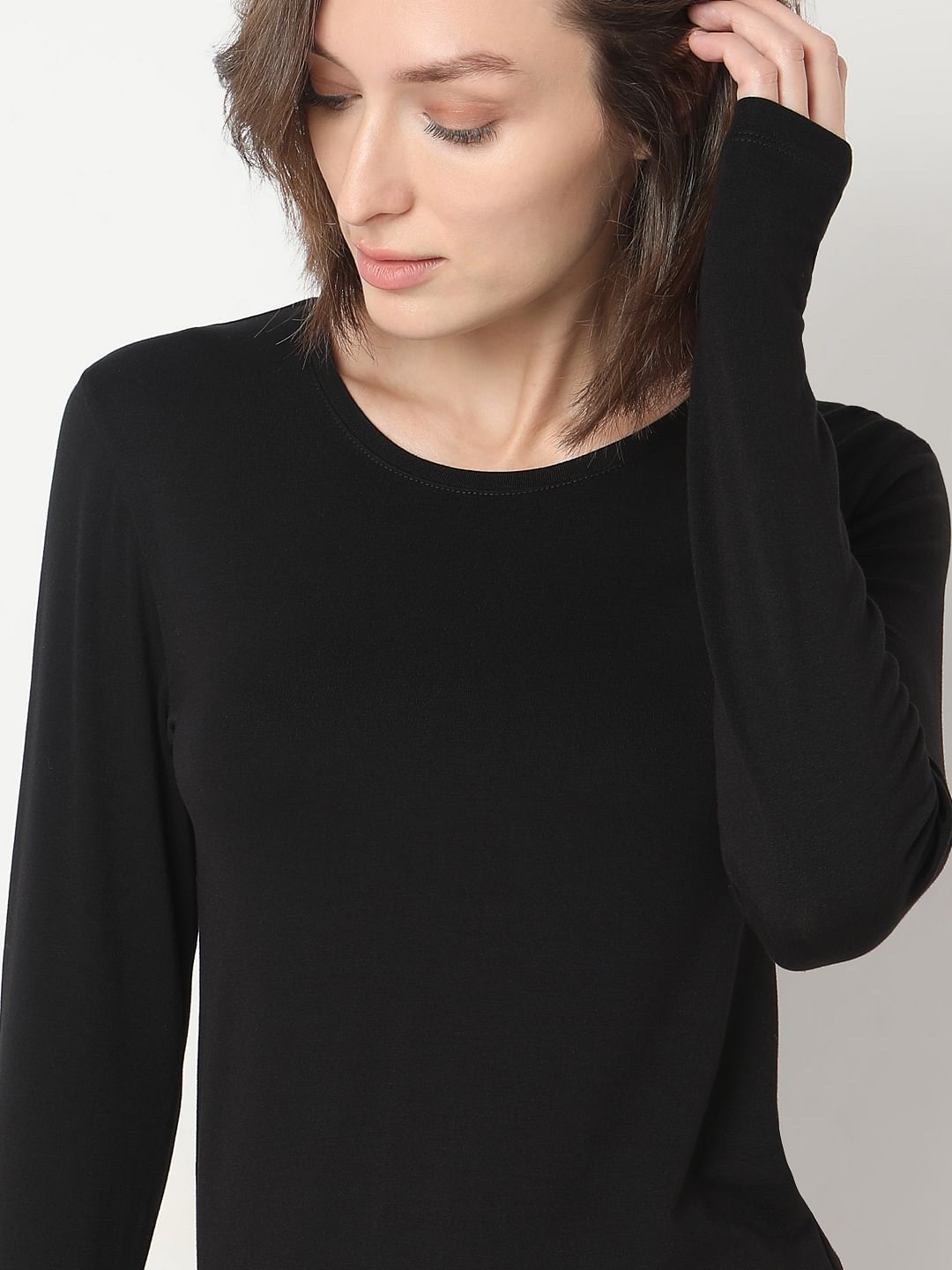 Black O-Neck Top