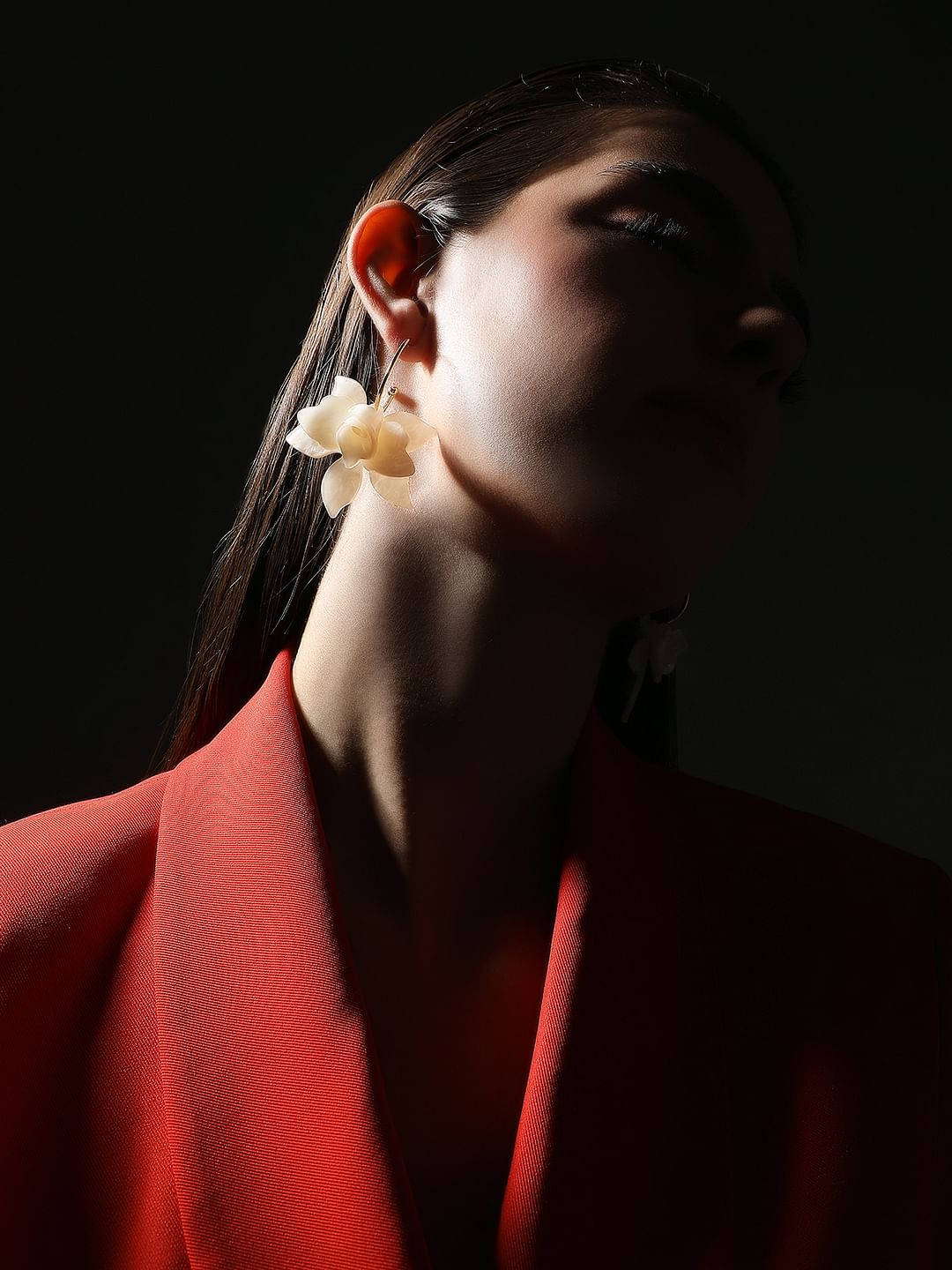 Off-White Pearl Flower Earrings