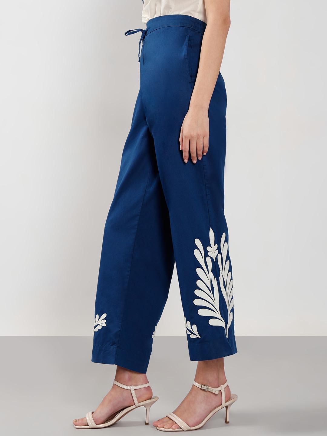 Vero Moda Dark Blue Printed High Rise Pants