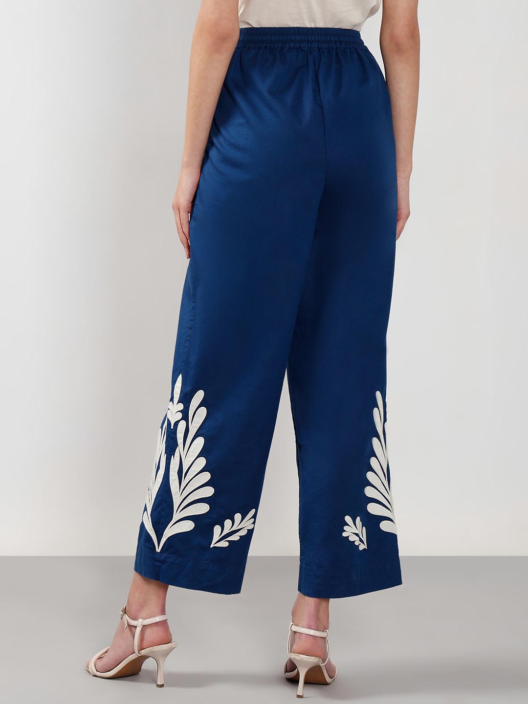 Vero Moda Dark Blue Printed High Rise Pants