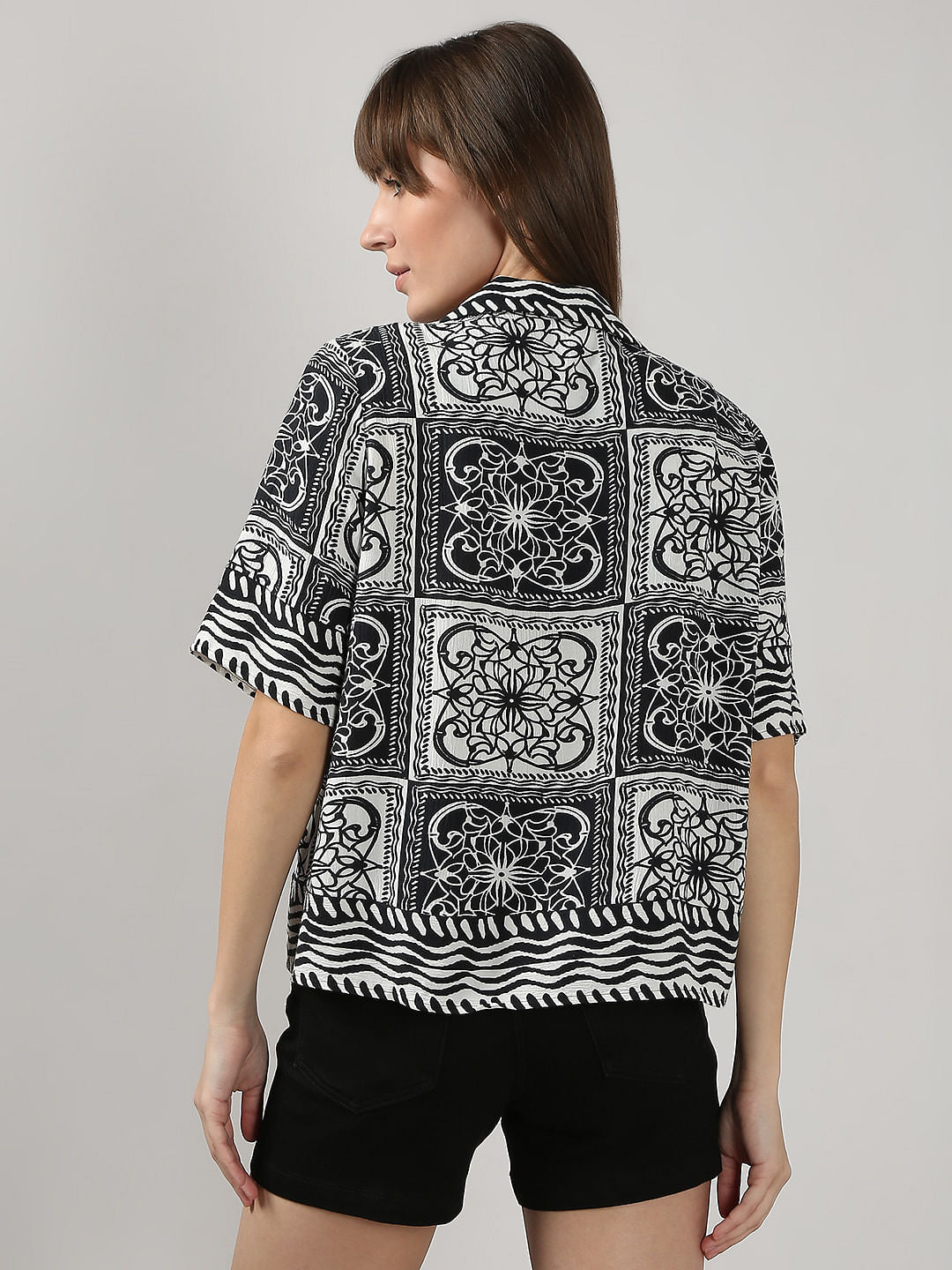 Black & White Printed Short Sleeves Shirt