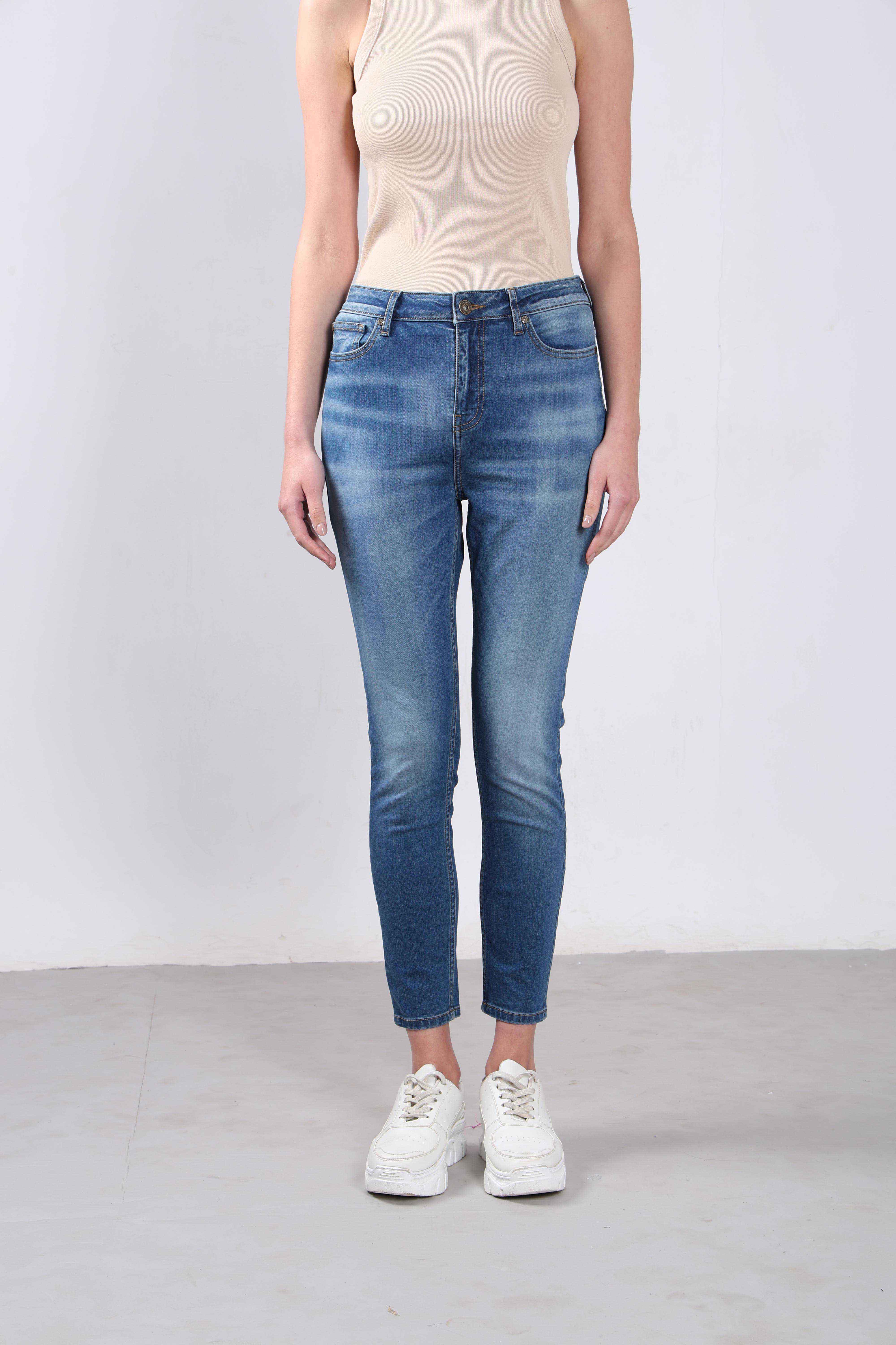 Vero Moda Light Blue Mid Rise Skinny Fit Jeans