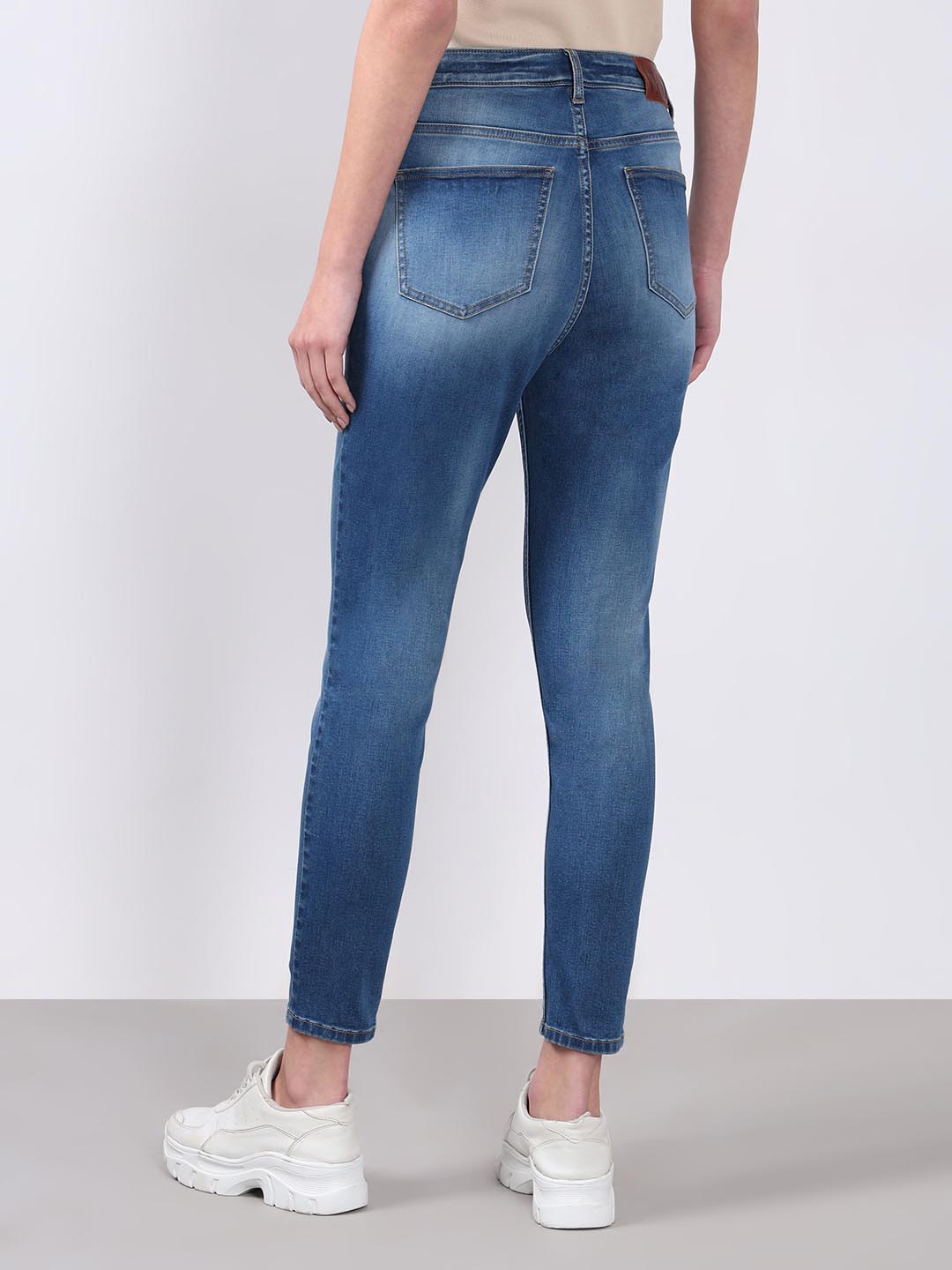 Vero Moda Light Blue Mid Rise Skinny Fit Jeans