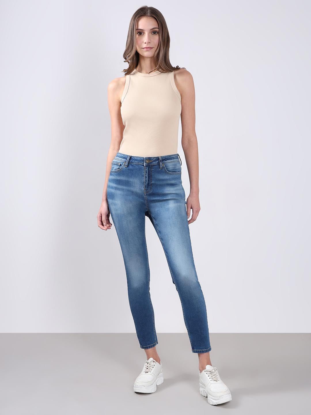 Vero Moda Light Blue Mid Rise Skinny Fit Jeans