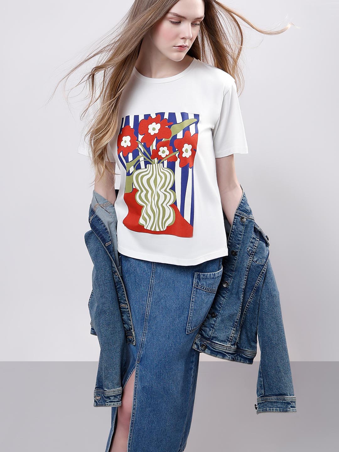 Vero Moda White Printed T-Shirt - XS