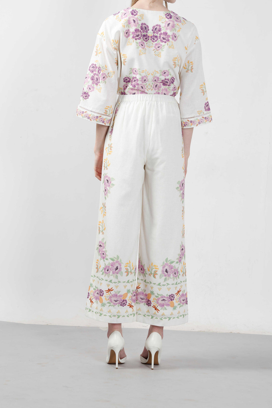 Vero Moda White Floral High Rise Pants
