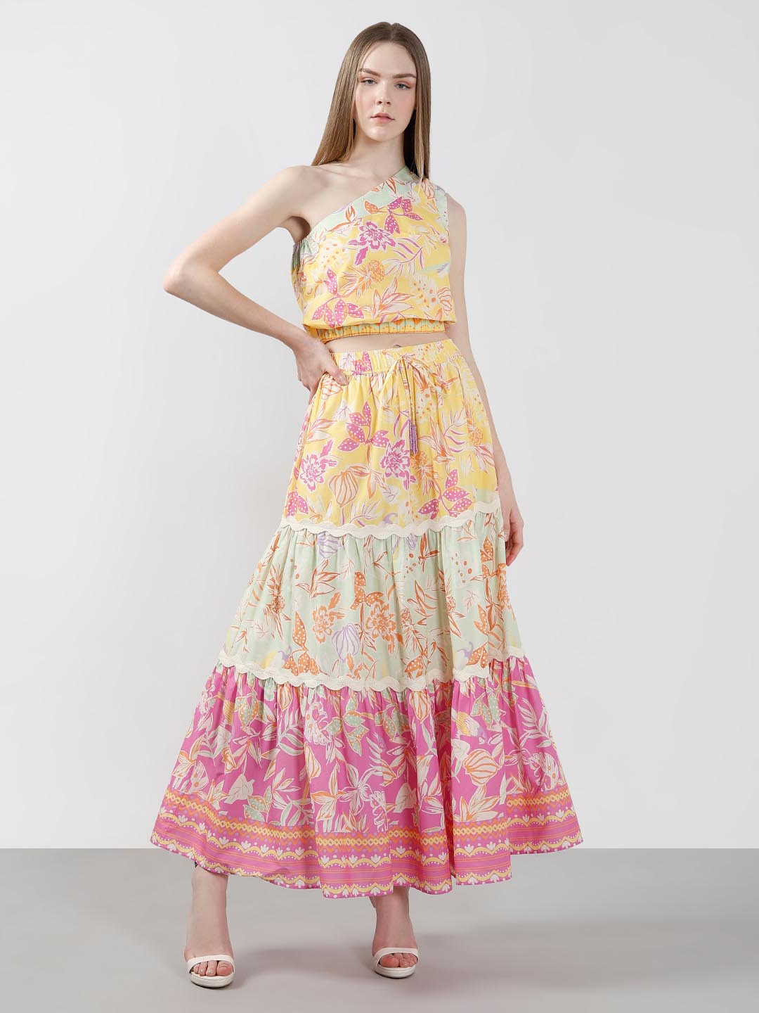 Vero Moda Multi-Colour Printed Flared Skirt