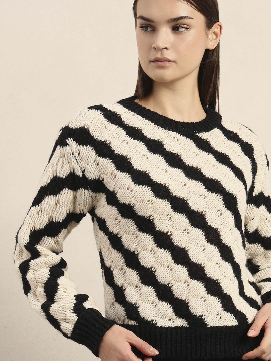 Striped O-Neck Pullover
