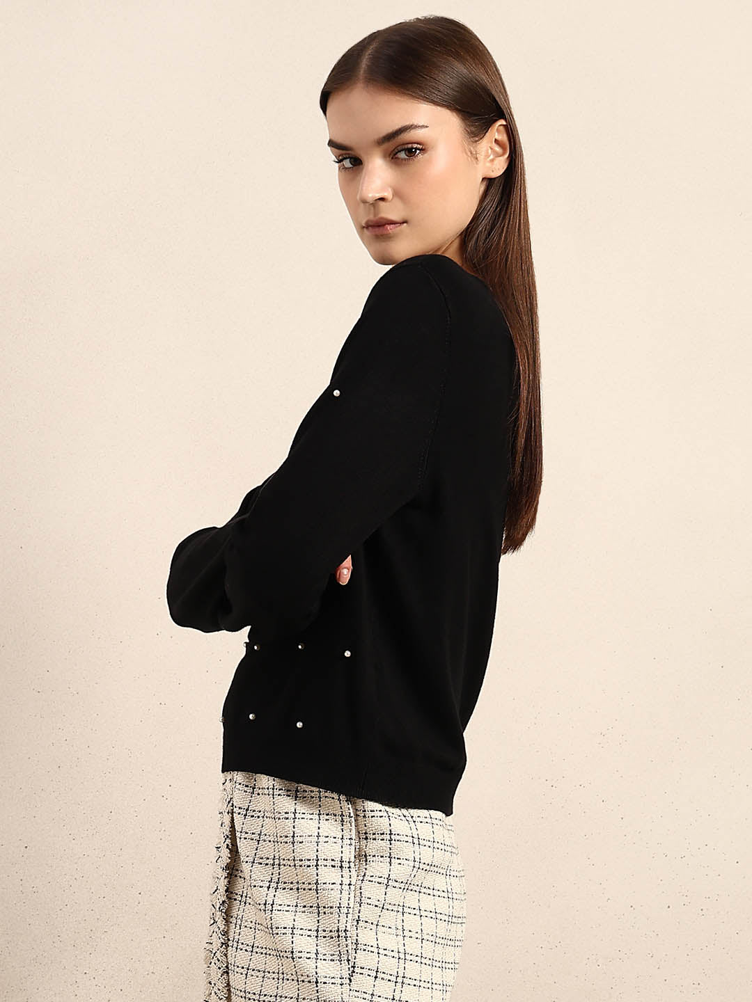 Pearl Embellished O-Neck Pullover