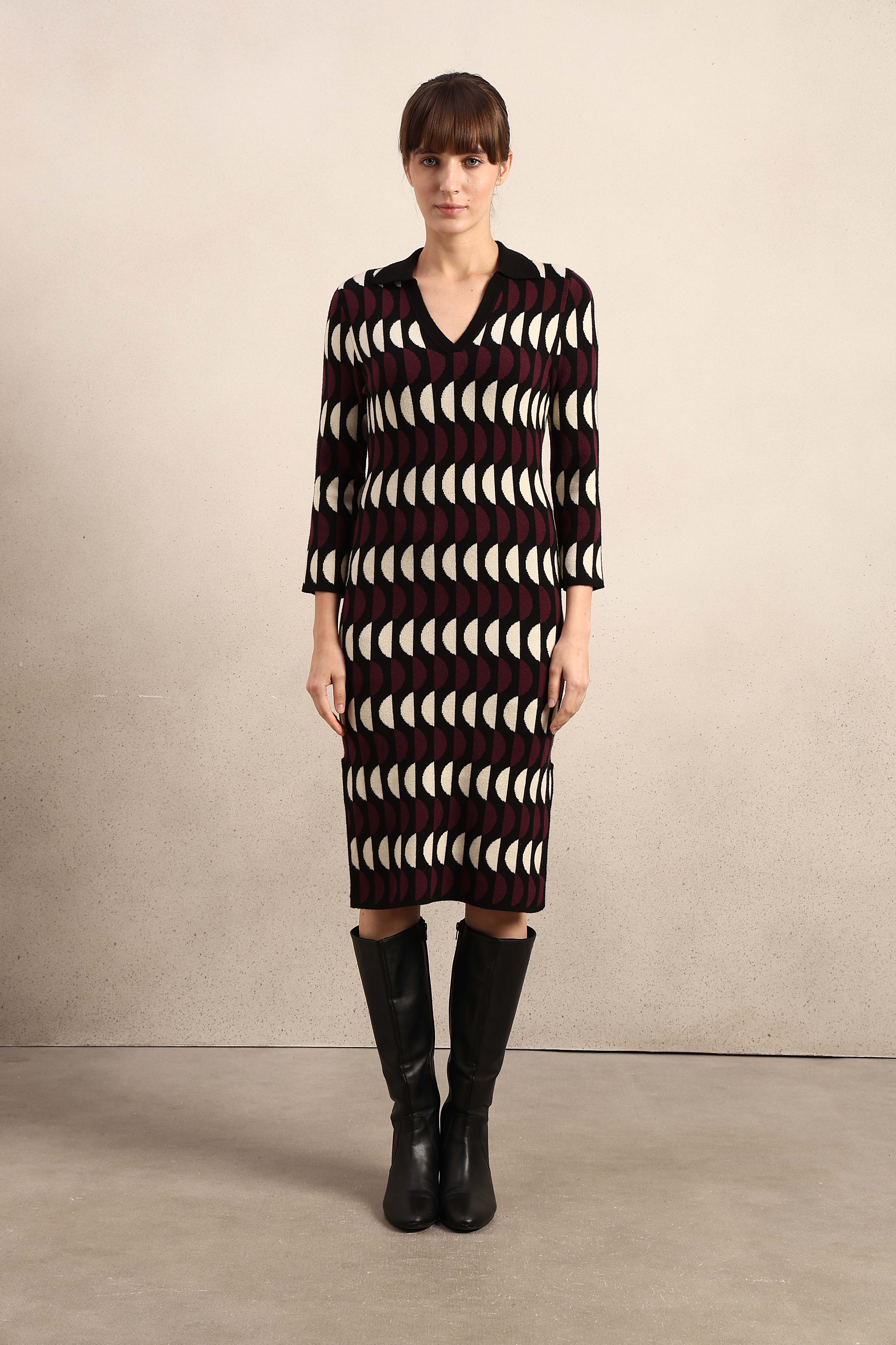 V-Neck Bodycon Knitted Dress