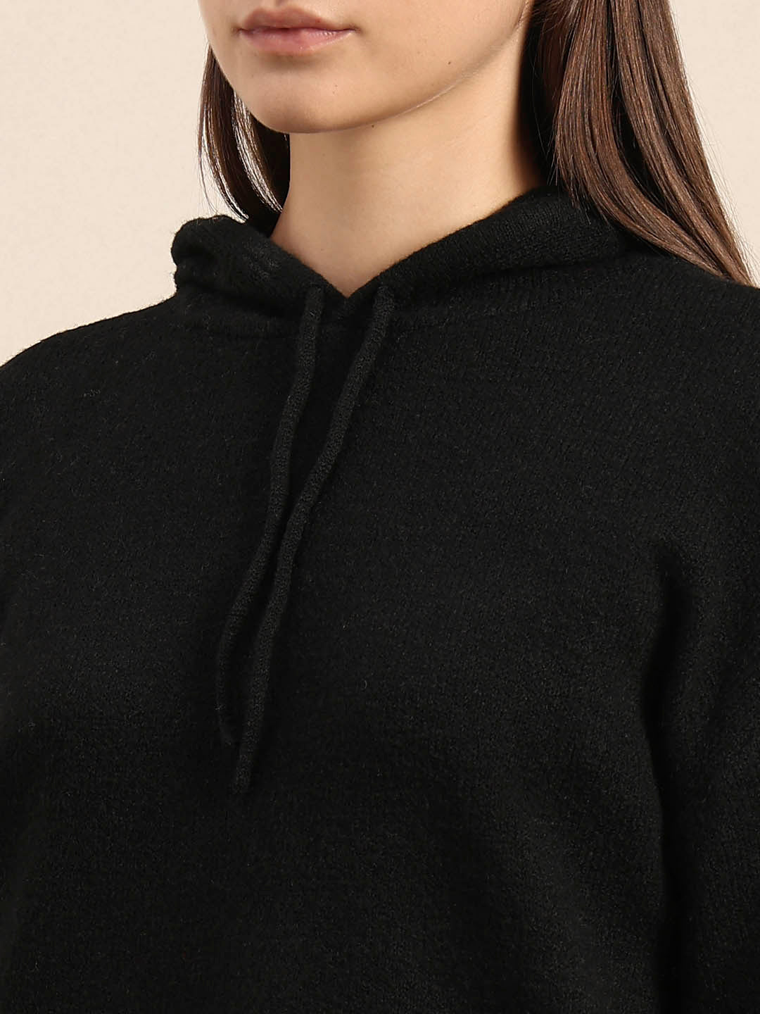 Black Hooded Pullover