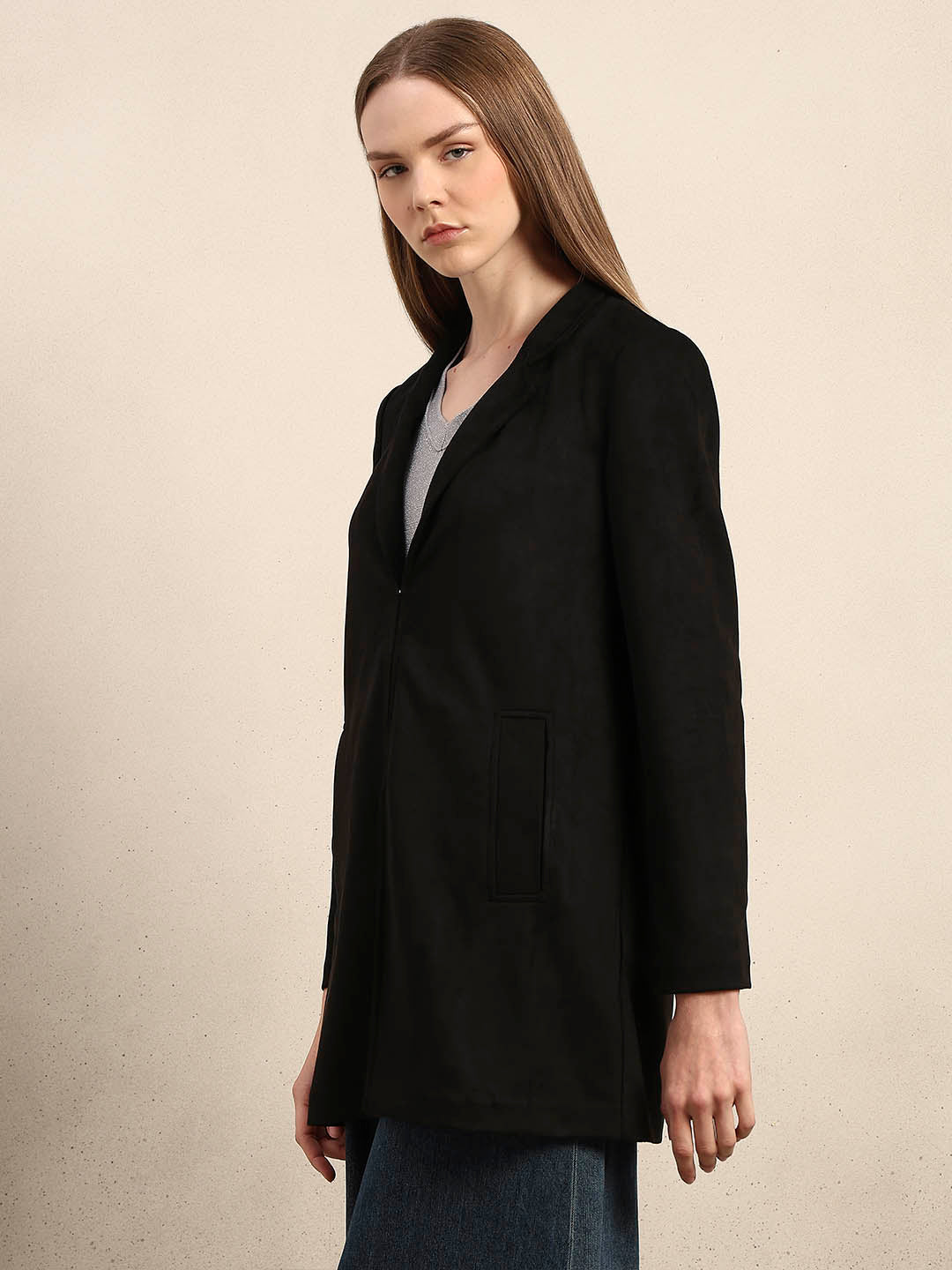 Long V-Neck Jacket - Black