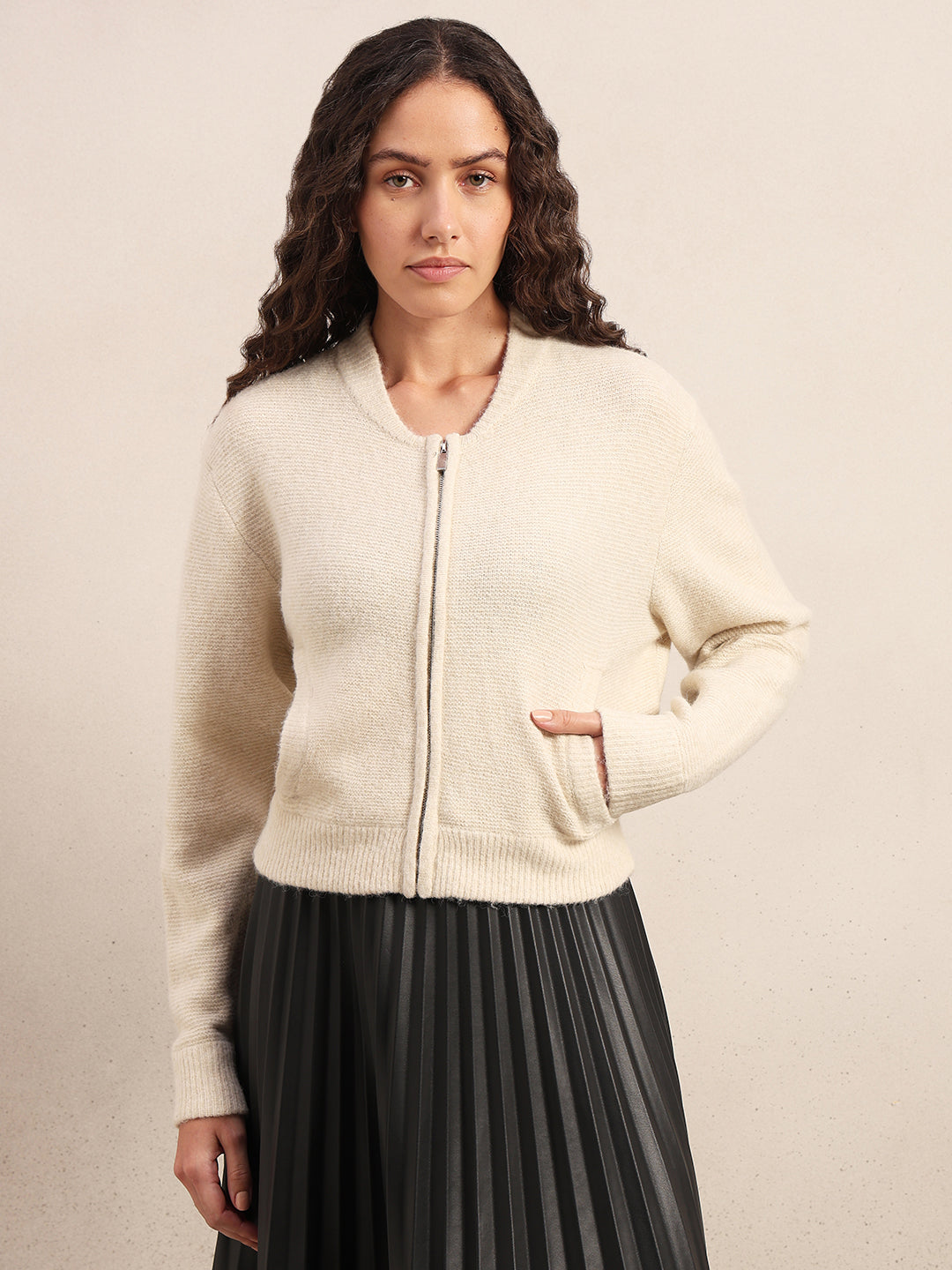 Zip-Up O-Neck Cardigan - Off-White