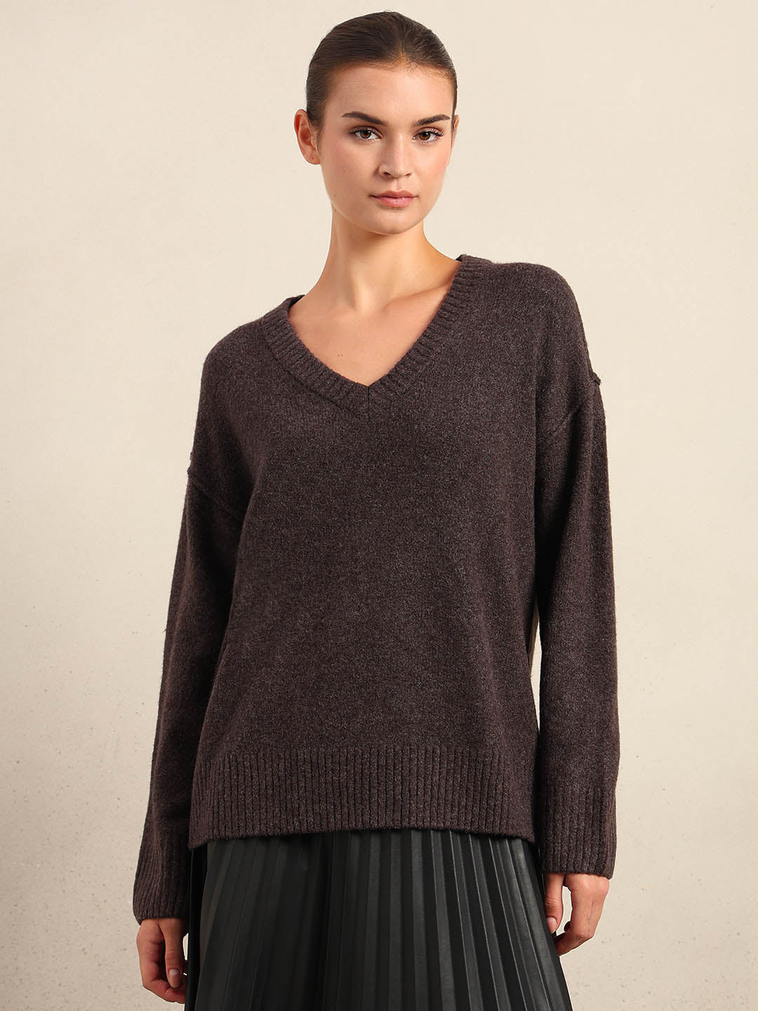 Deep Brown V-Neck Pullover