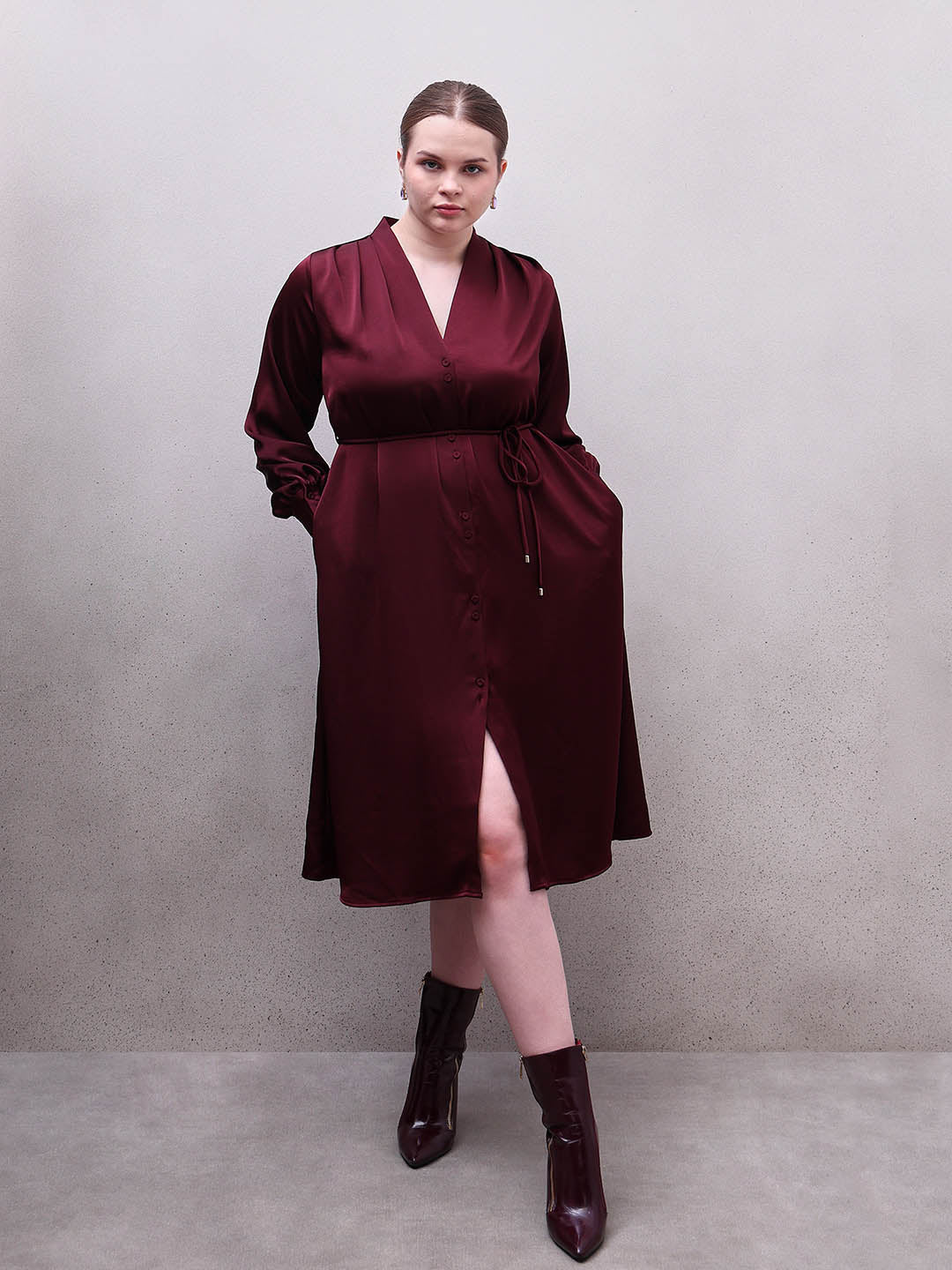 Curve Belted V-Neck Midi Dress - Maroon