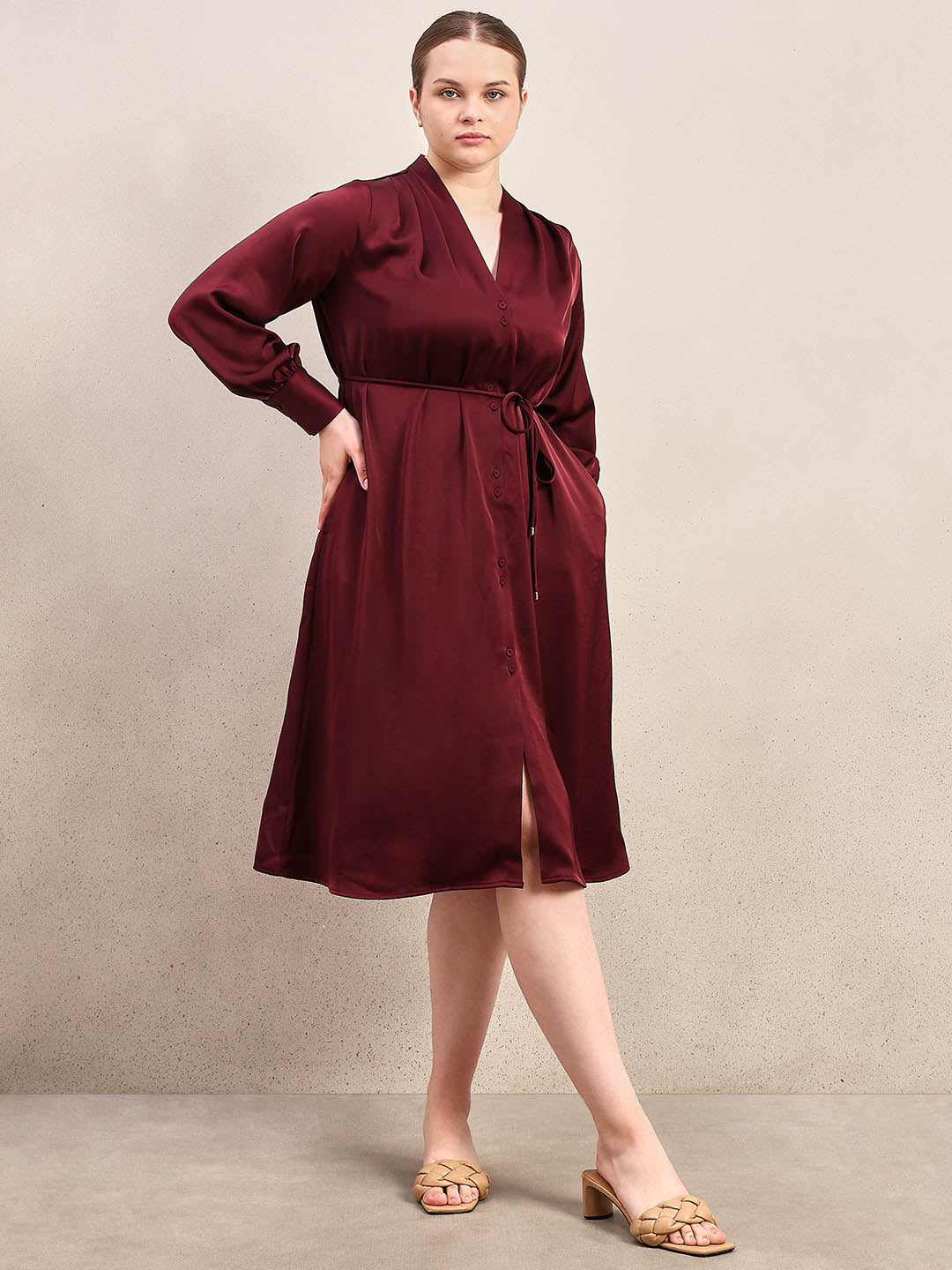 Curve Belted V-Neck Midi Dress - Maroon