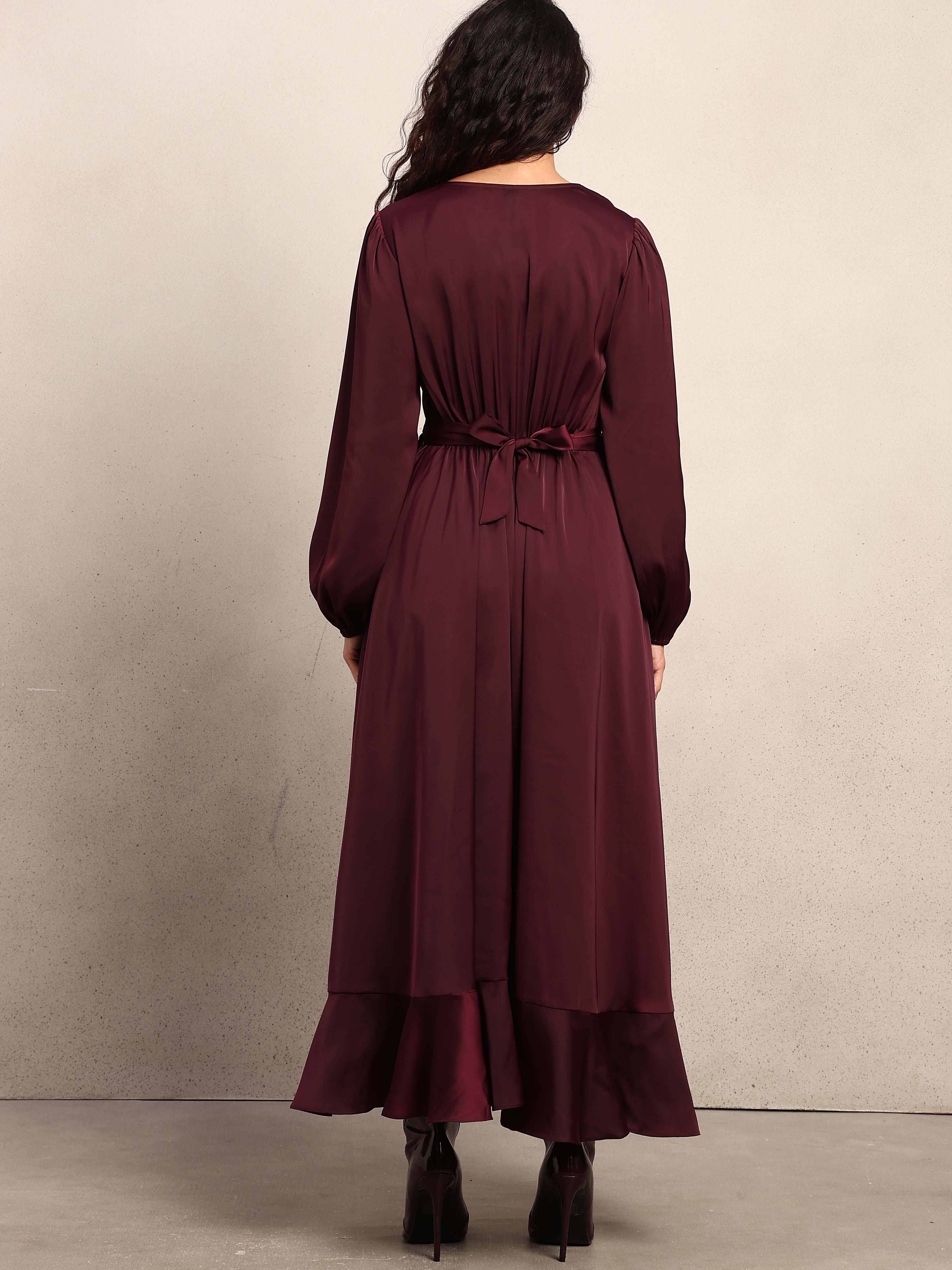 Ruffle Detail V-Neck Midi Dress