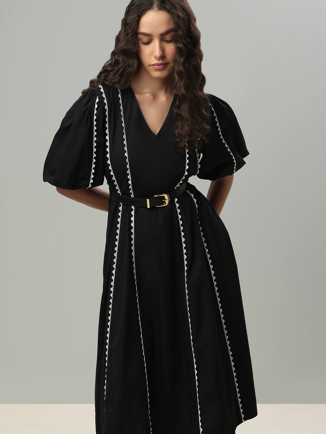 V-Neck Contrast Stitch Midi Dress