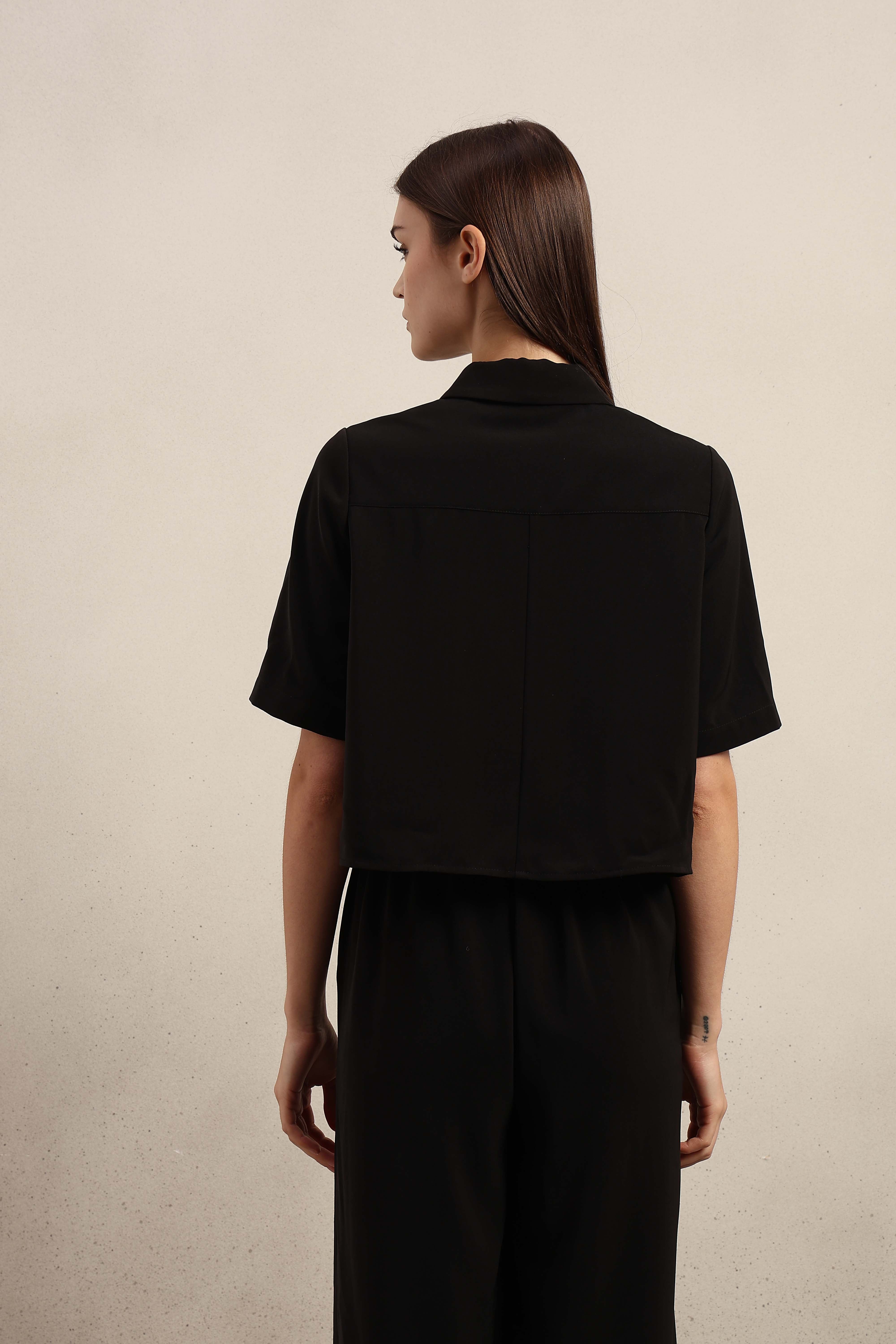 Cropped Black Shacket