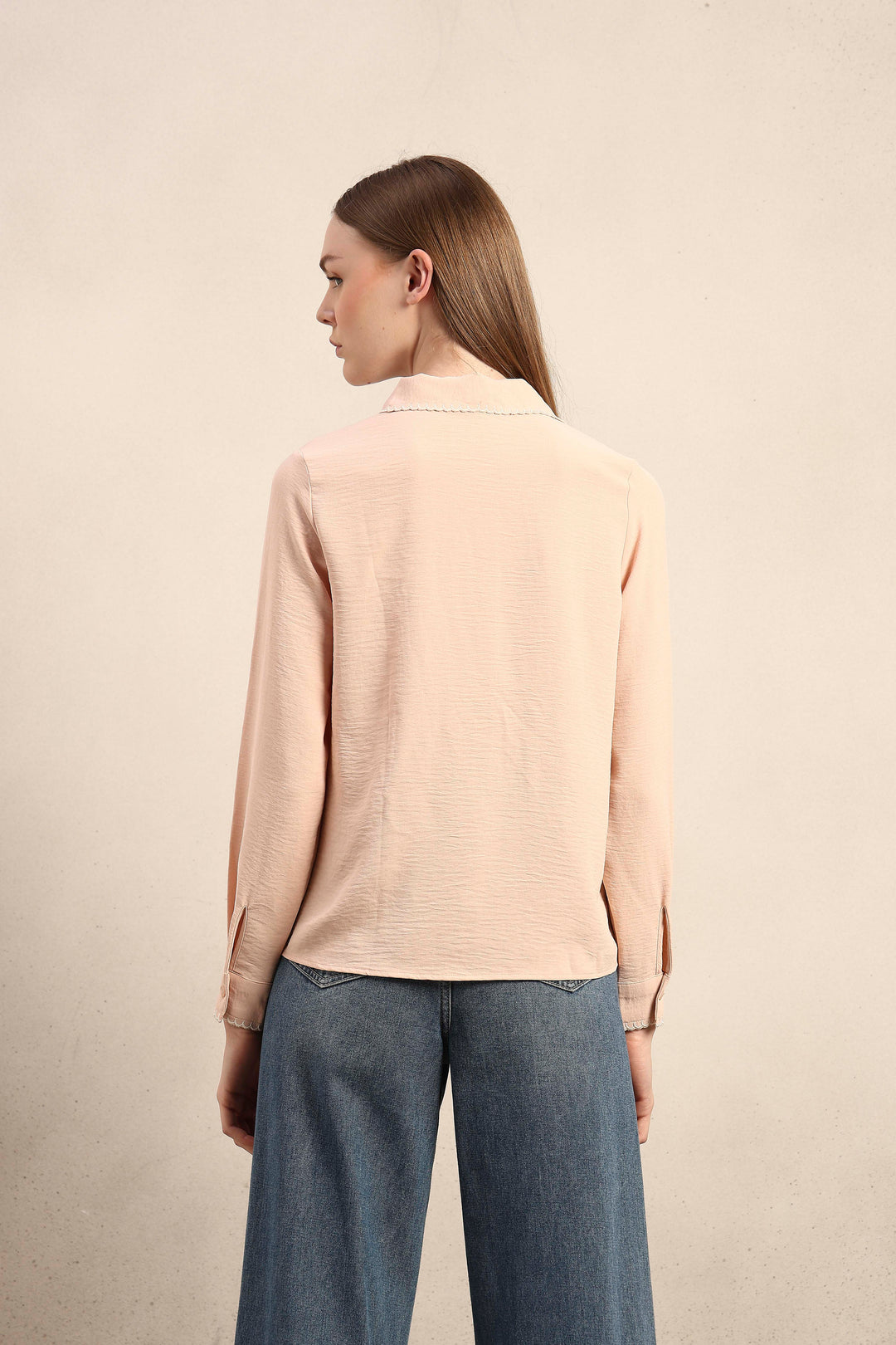 Scallop Collar Shirt